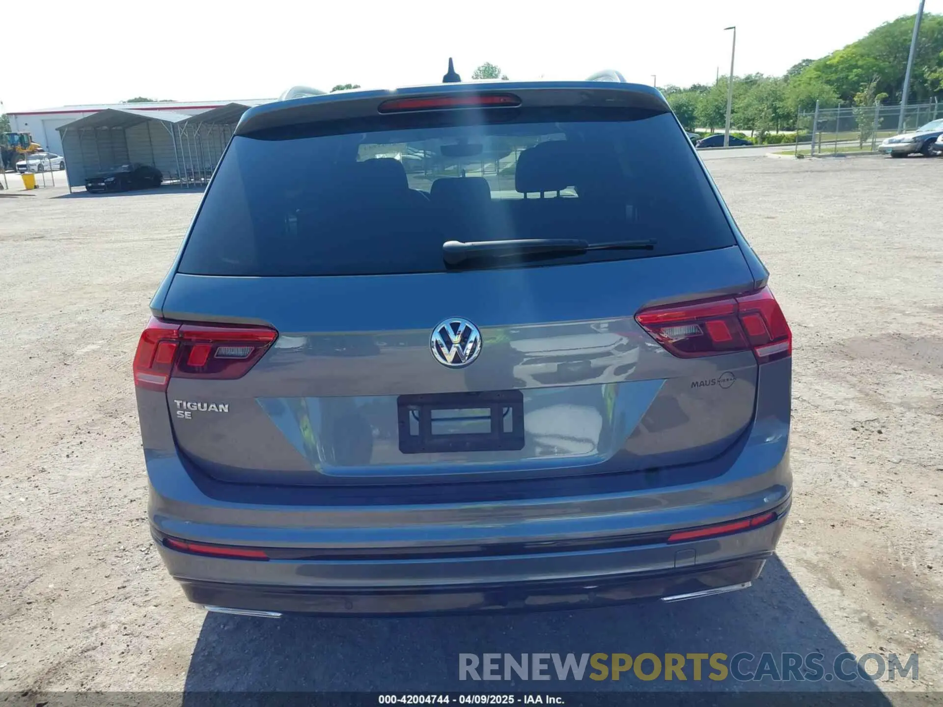16 fotografías del automóvil dañado 3VV3B7AX3LM176300 VOLKSWAGEN TIGUAN 2020