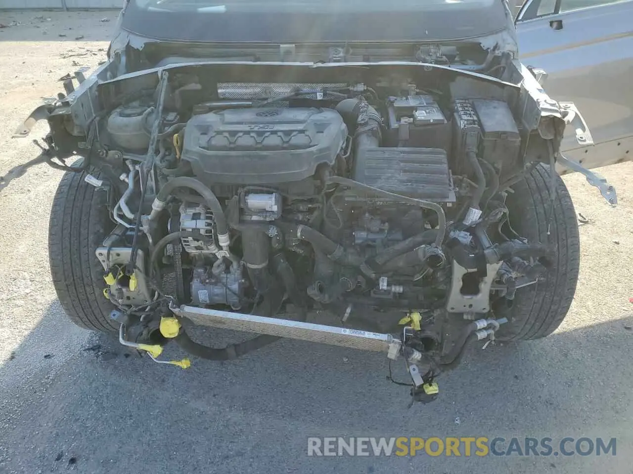 12 fotografías del automóvil dañado 3VV3B7AX4LM113769 VOLKSWAGEN TIGUAN 2020