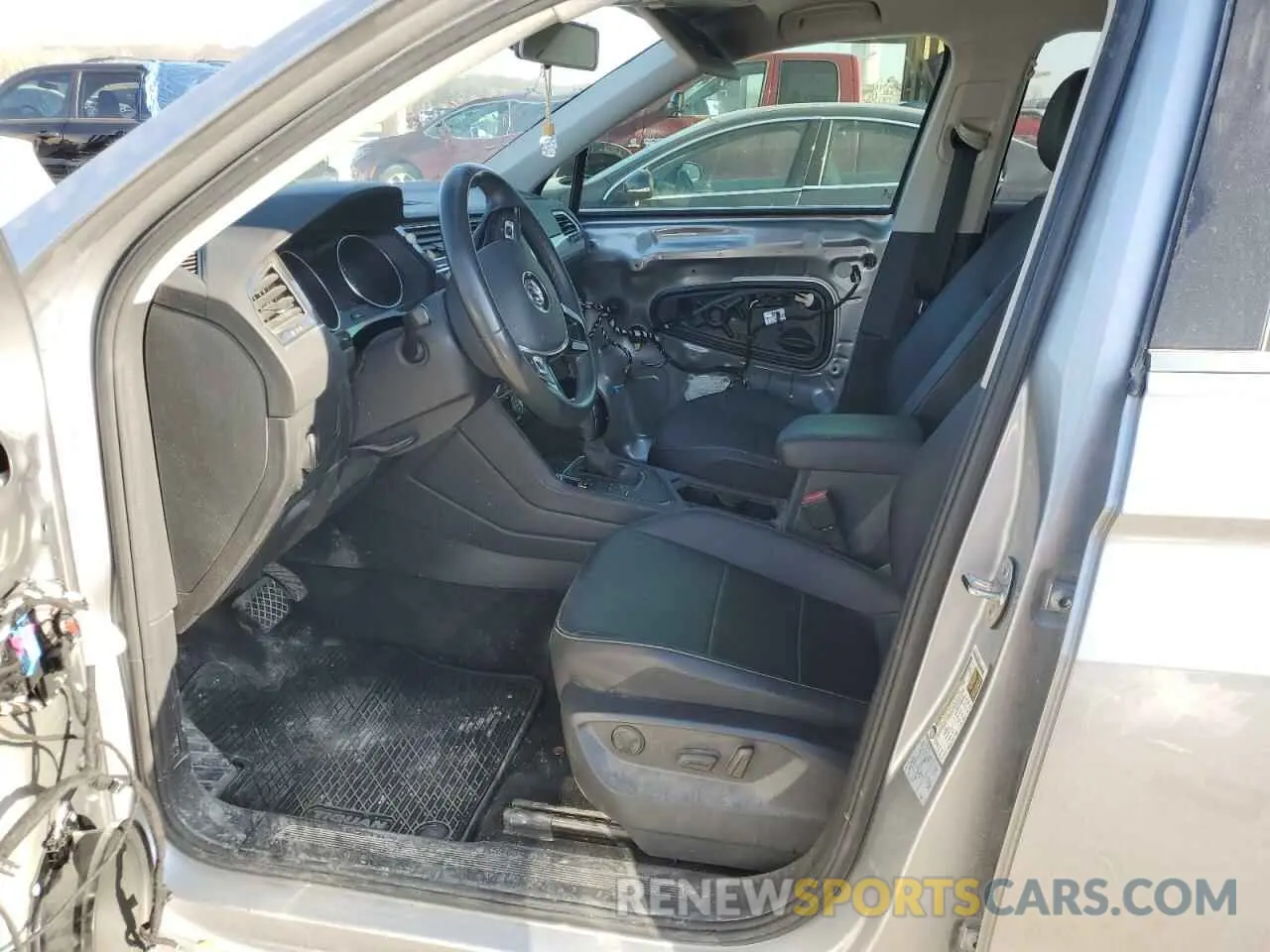 7 fotografías del automóvil dañado 3VV3B7AX4LM113769 VOLKSWAGEN TIGUAN 2020