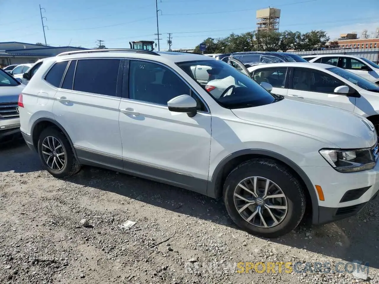 4 fotografías del automóvil dañado 3VV3B7AX4LM138493 VOLKSWAGEN TIGUAN 2020