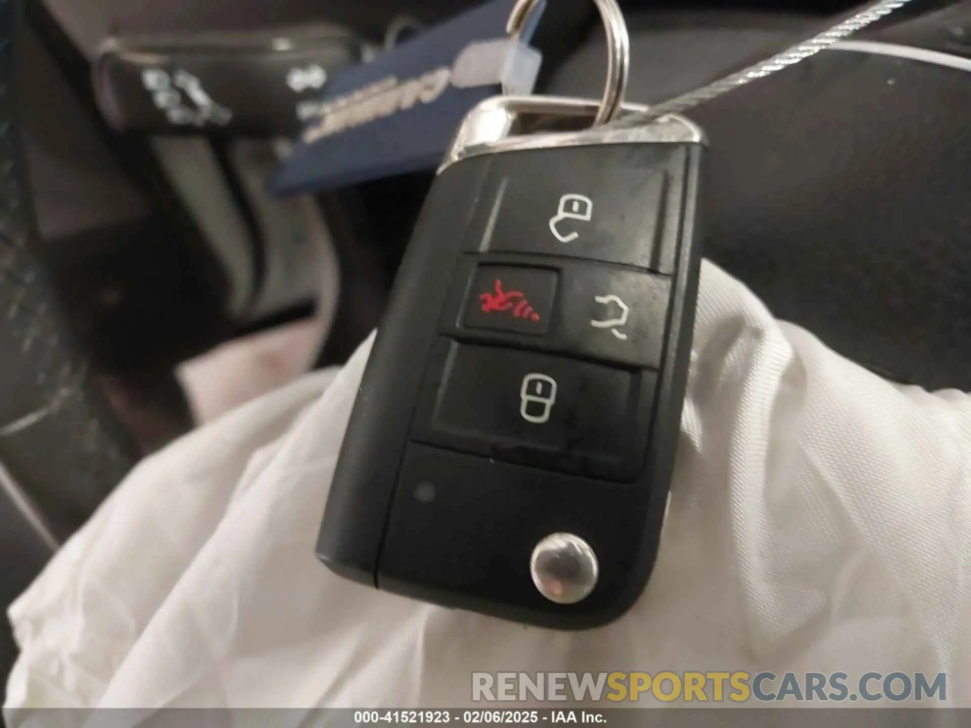 11 fotografías del automóvil dañado 3VV3B7AX4LM141023 VOLKSWAGEN TIGUAN 2020