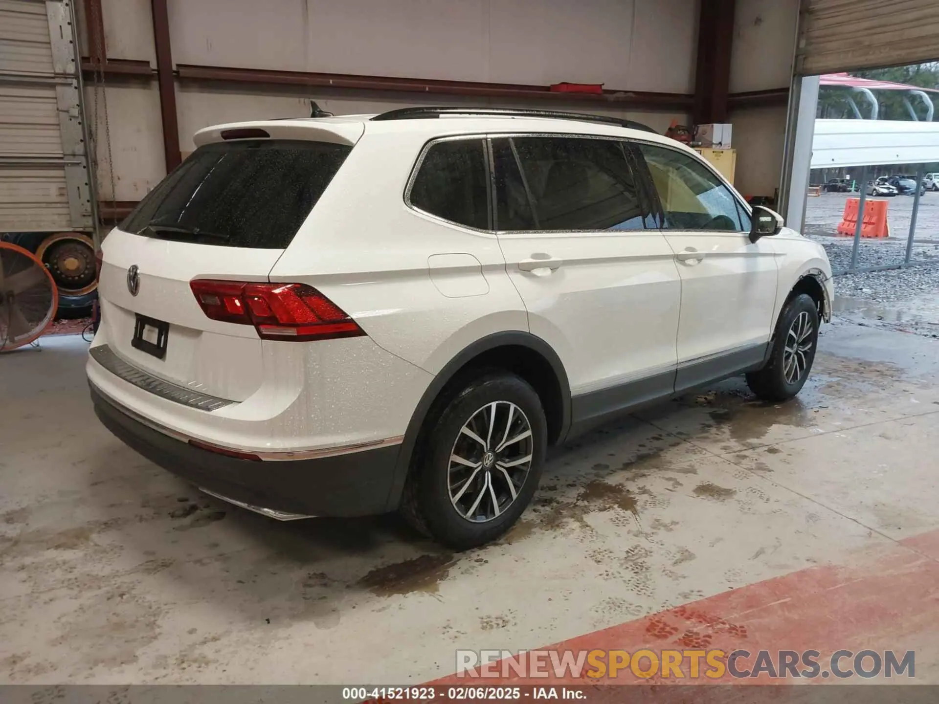 4 fotografías del automóvil dañado 3VV3B7AX4LM141023 VOLKSWAGEN TIGUAN 2020
