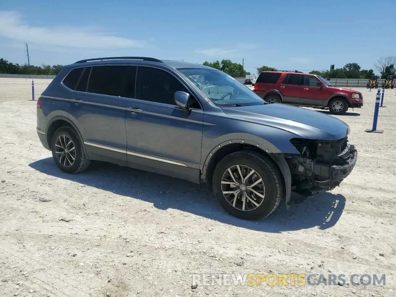 4 fotografías del automóvil dañado 3VV3B7AX4LM158288 VOLKSWAGEN TIGUAN 2020