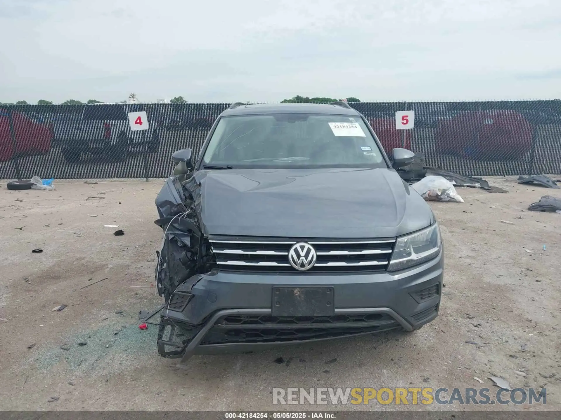 12 fotografías del automóvil dañado 3VV3B7AX6LM008716 VOLKSWAGEN TIGUAN 2020