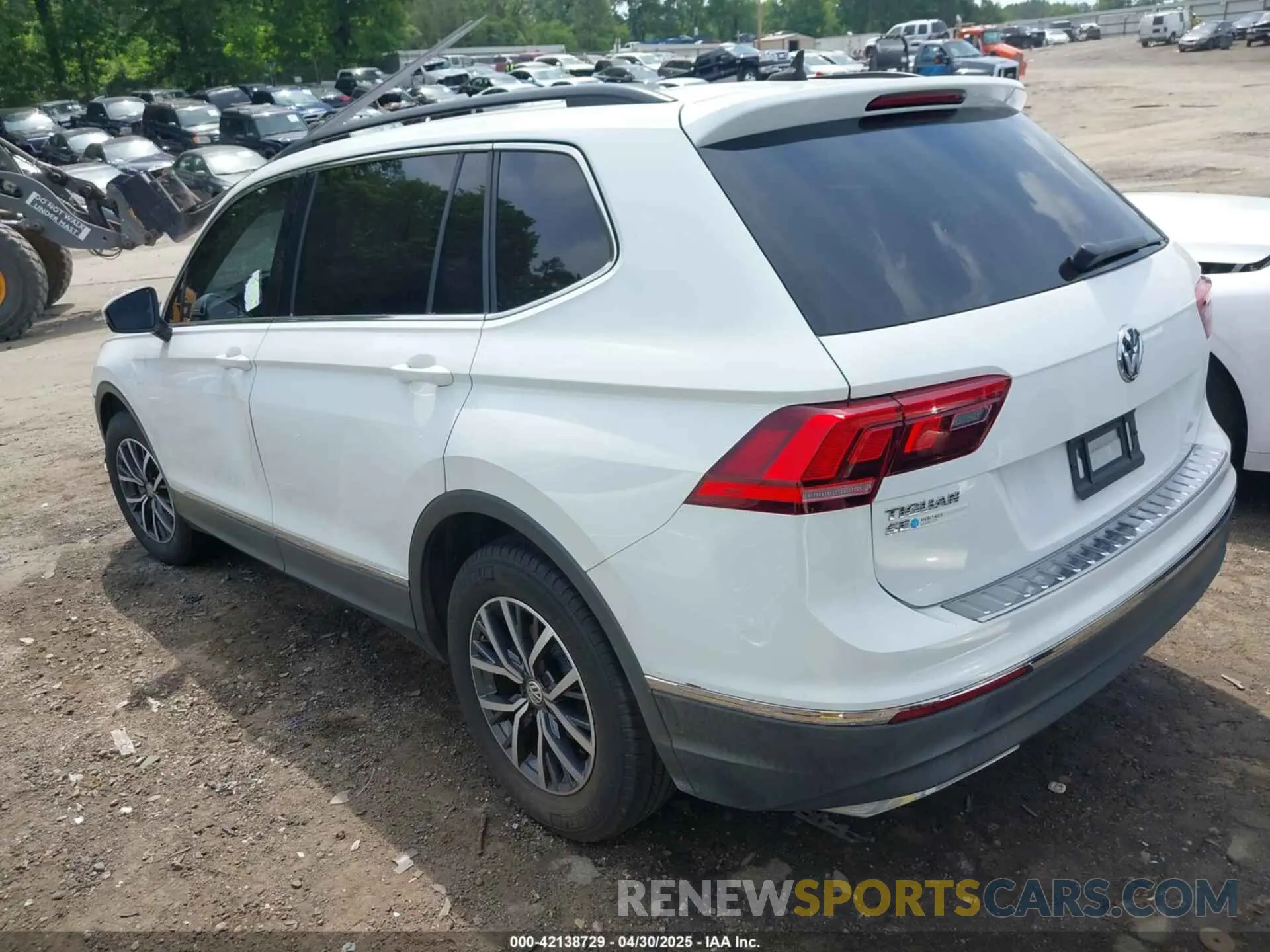 3 fotografías del automóvil dañado 3VV3B7AX6LM054238 VOLKSWAGEN TIGUAN 2020