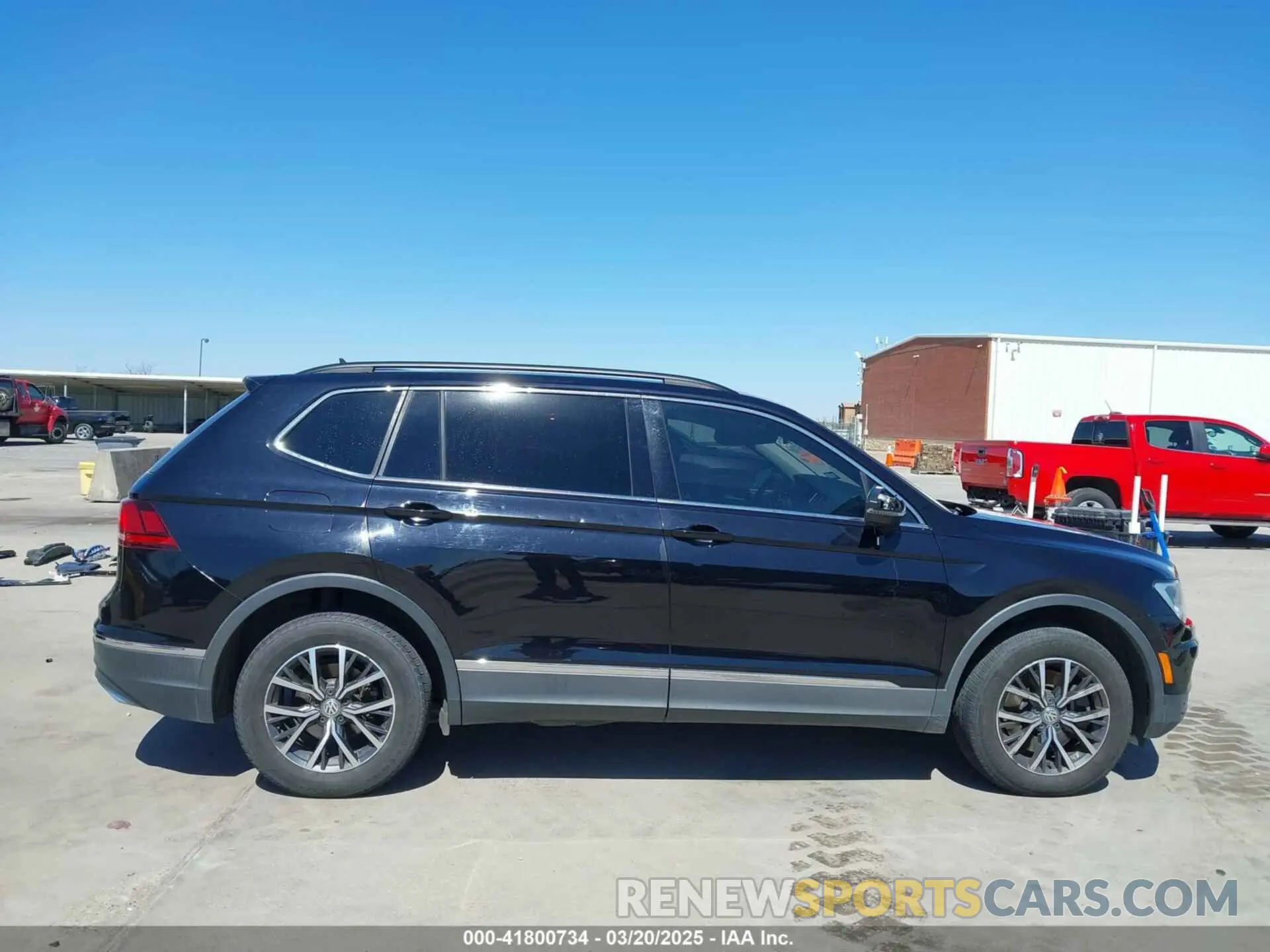 13 fotografías del automóvil dañado 3VV3B7AX6LM071413 VOLKSWAGEN TIGUAN 2020