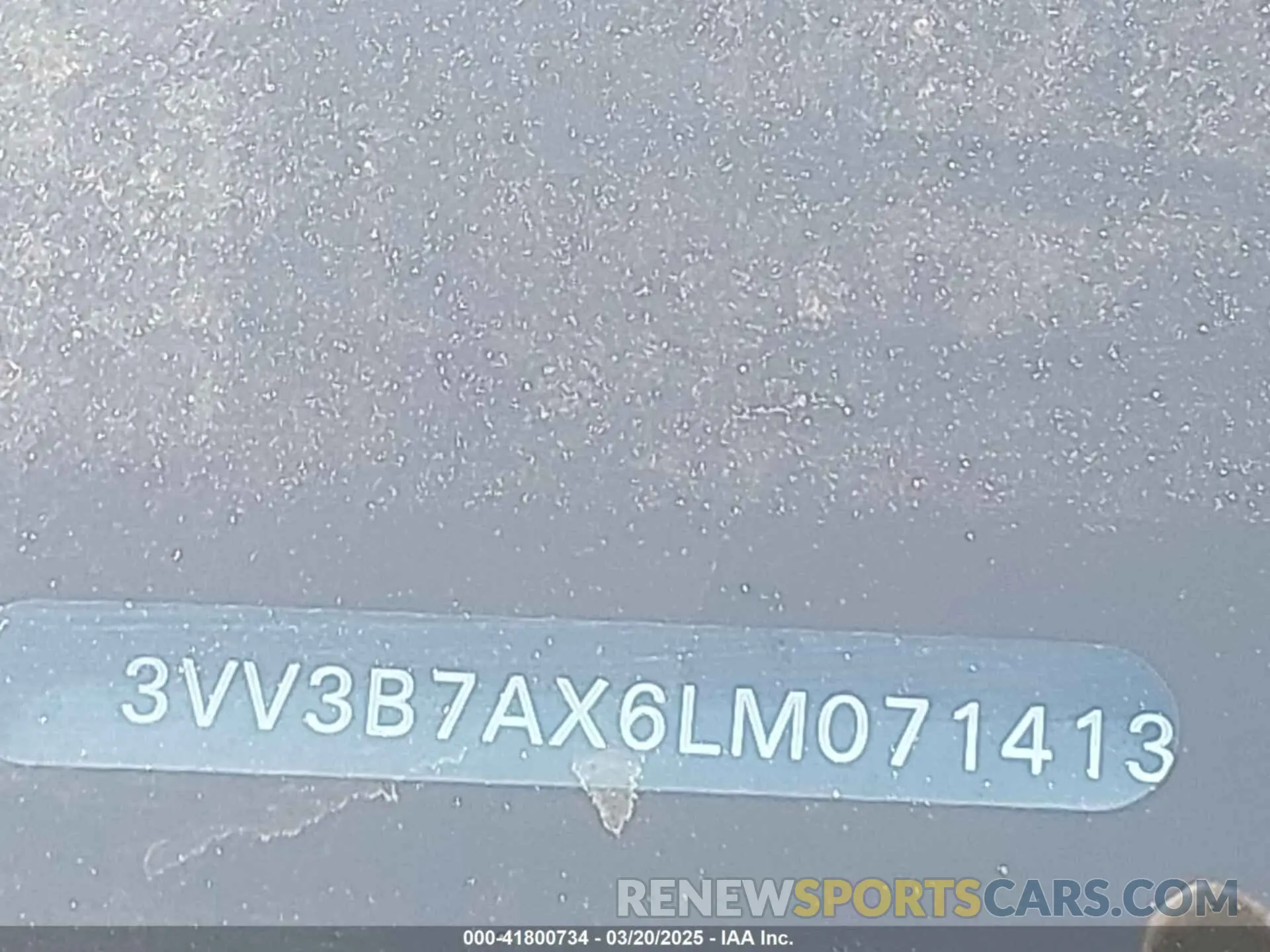 17 fotografías del automóvil dañado 3VV3B7AX6LM071413 VOLKSWAGEN TIGUAN 2020