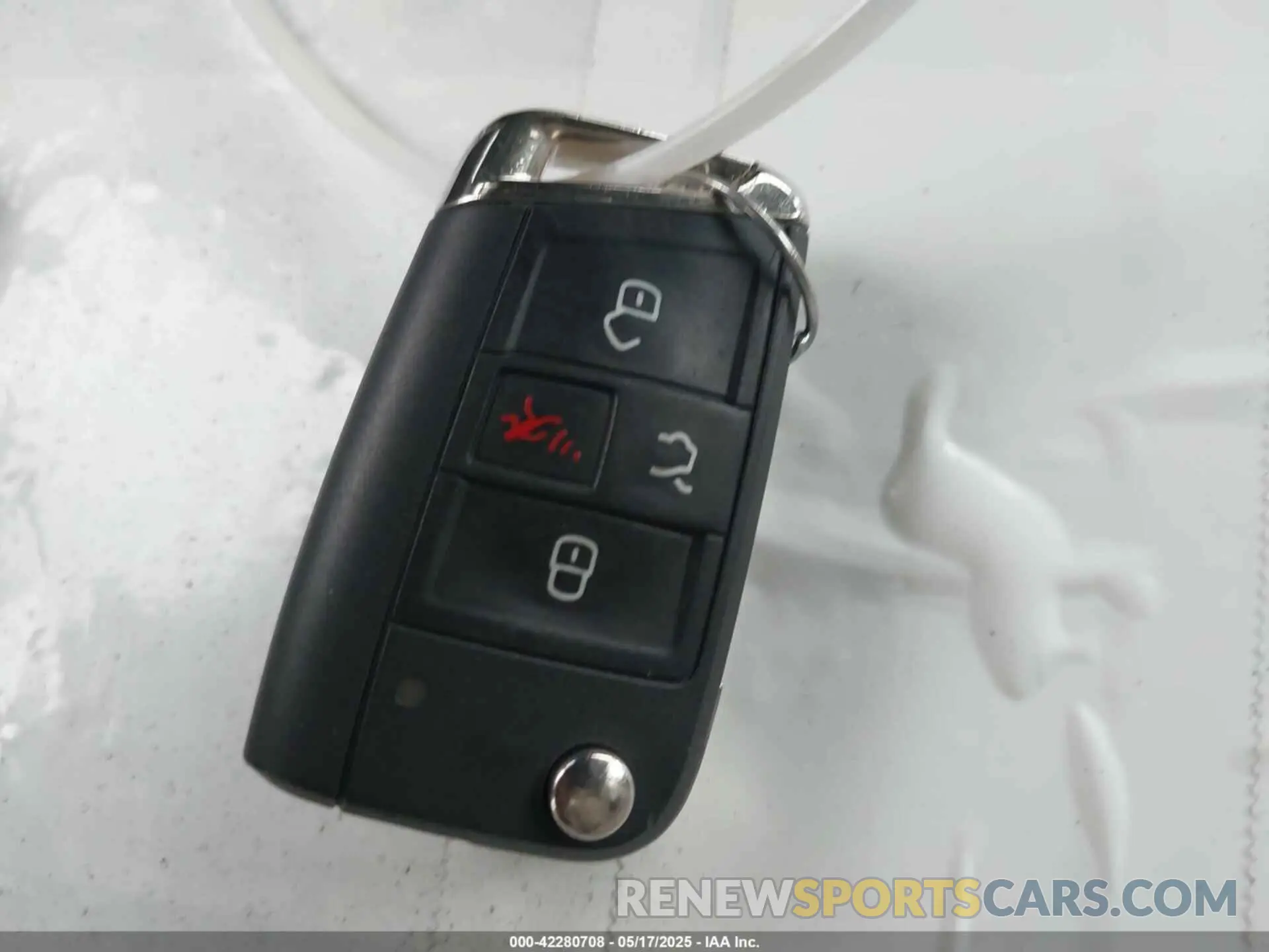 11 fotografías del automóvil dañado 3VV3B7AX6LM182754 VOLKSWAGEN TIGUAN 2020