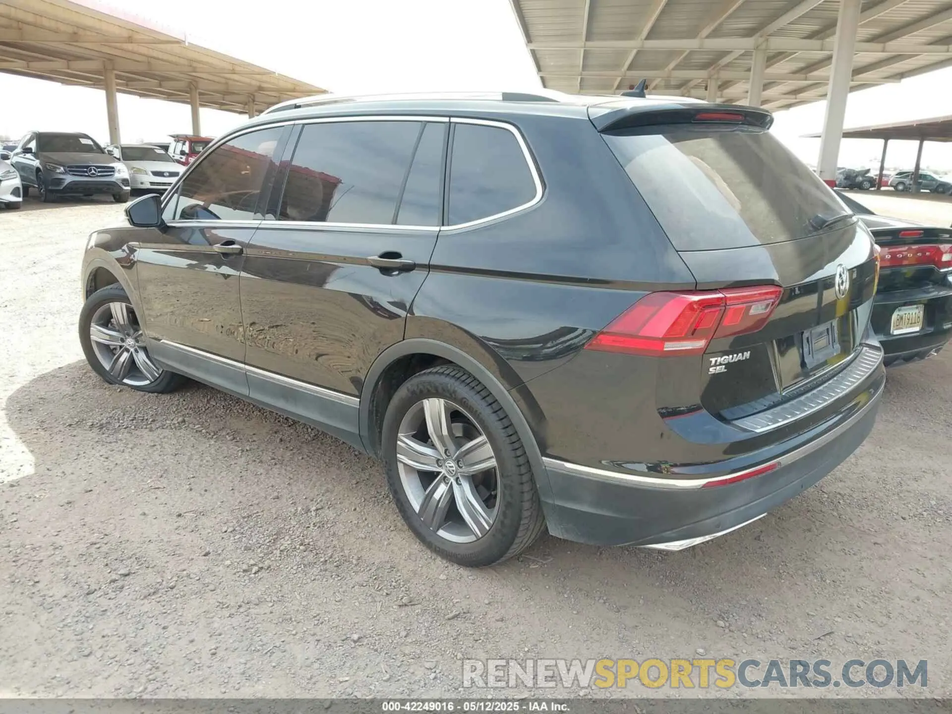 3 fotografías del automóvil dañado 3VV3B7AX7LM039084 VOLKSWAGEN TIGUAN 2020