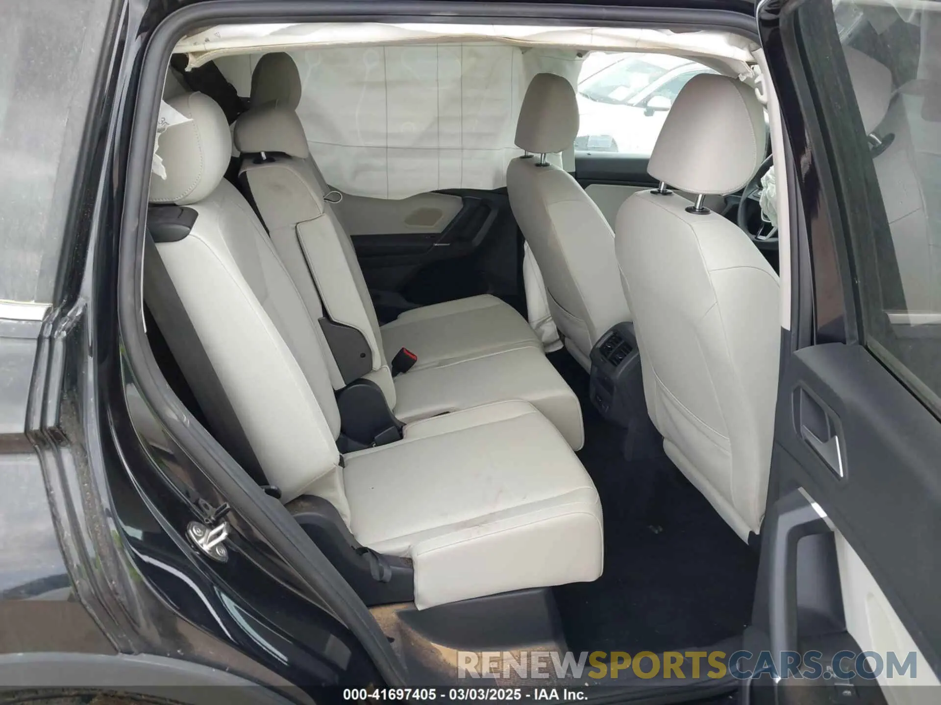 8 fotografías del automóvil dañado 3VV3B7AX7LM067046 VOLKSWAGEN TIGUAN 2020