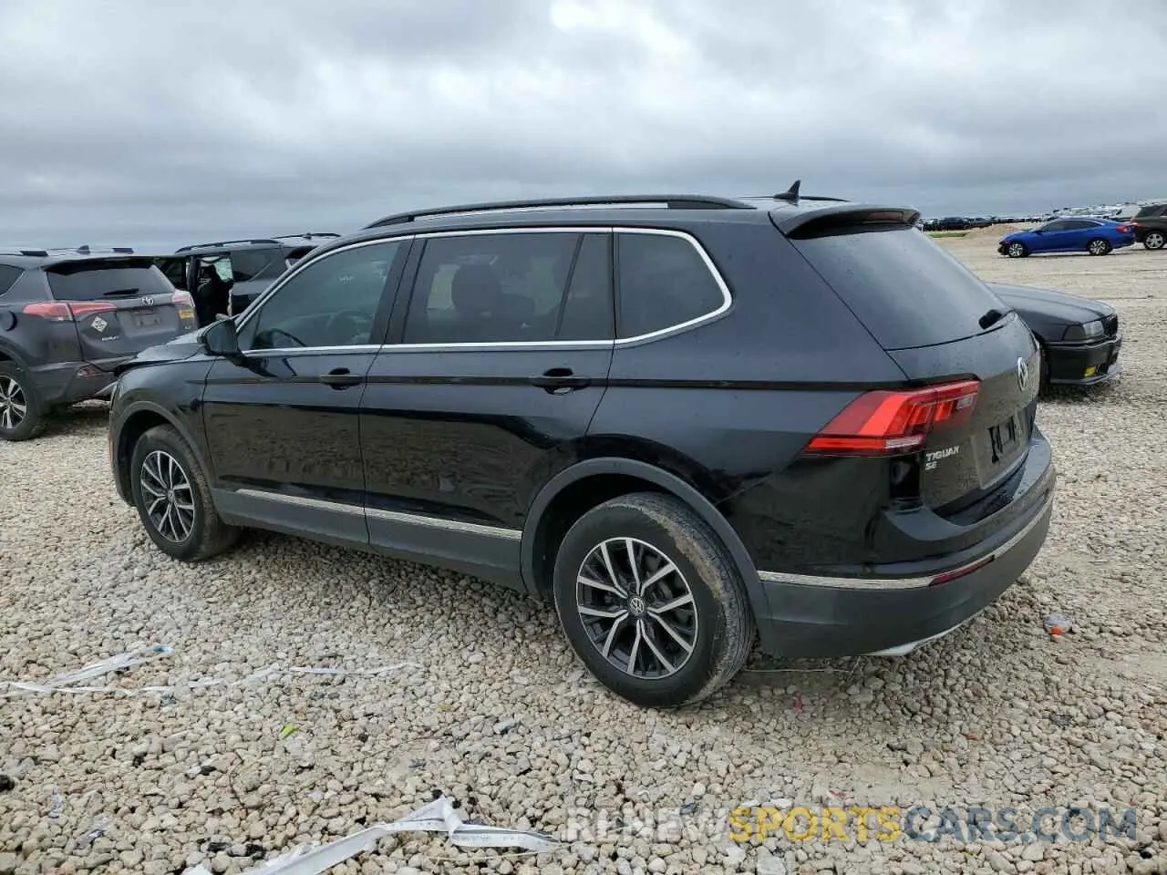 2 fotografías del automóvil dañado 3VV3B7AX7LM153778 VOLKSWAGEN TIGUAN 2020