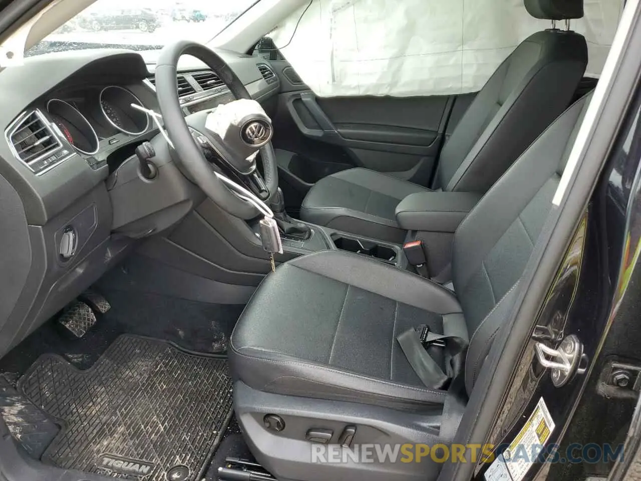 7 fotografías del automóvil dañado 3VV3B7AX7LM153778 VOLKSWAGEN TIGUAN 2020