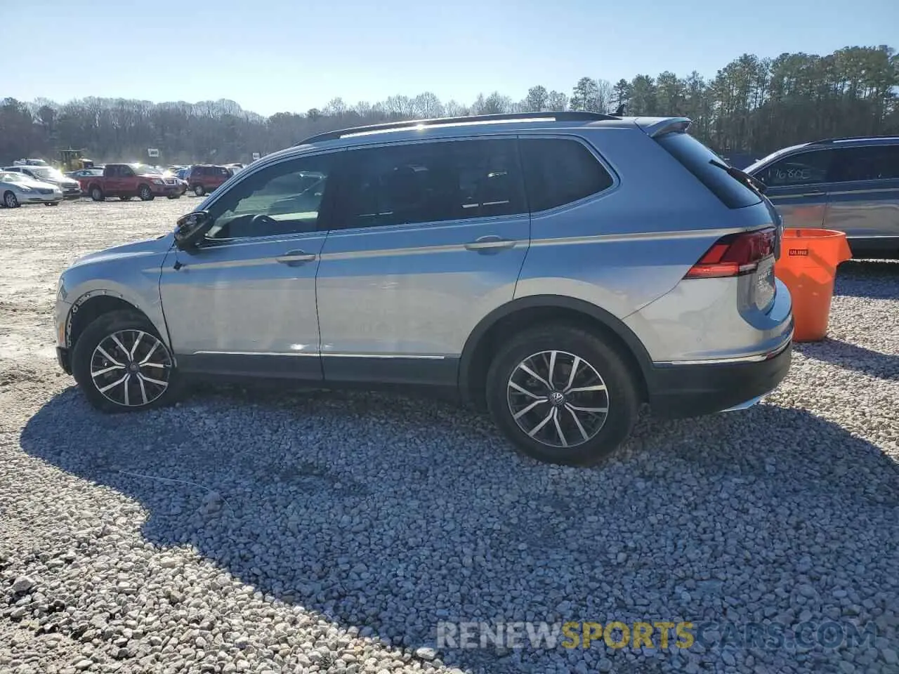 2 fotografías del automóvil dañado 3VV3B7AX8LM121003 VOLKSWAGEN TIGUAN 2020