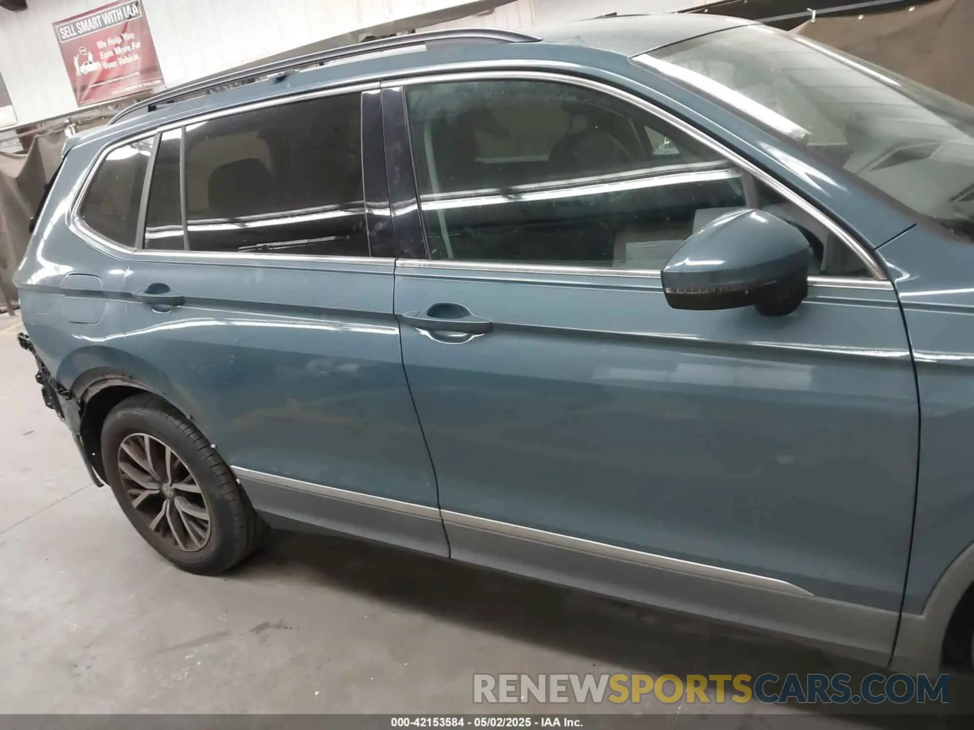 13 fotografías del automóvil dañado 3VV3B7AXXLM058423 VOLKSWAGEN TIGUAN 2020
