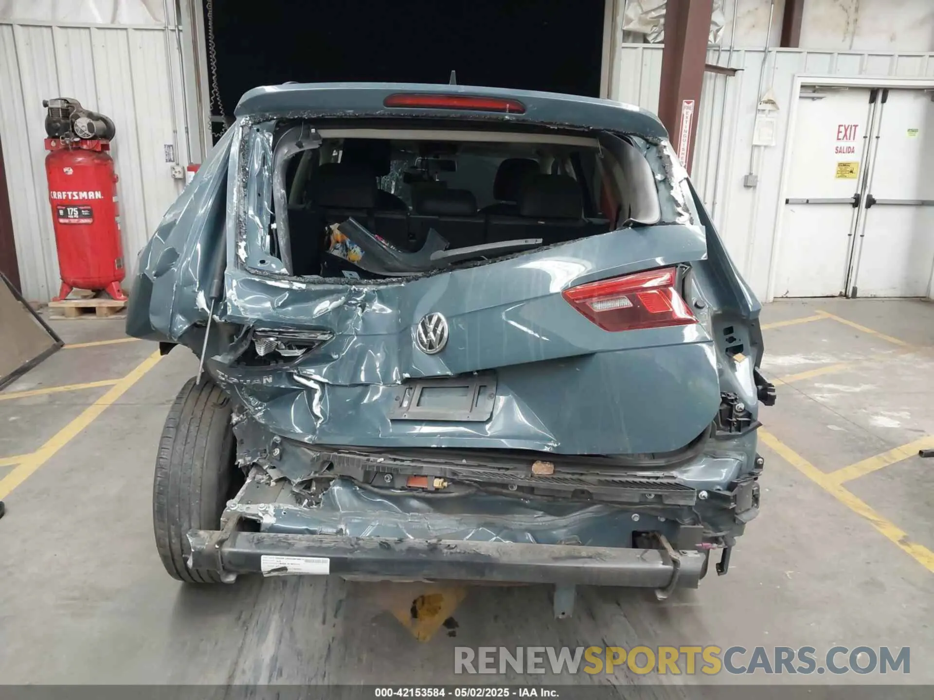 16 fotografías del automóvil dañado 3VV3B7AXXLM058423 VOLKSWAGEN TIGUAN 2020