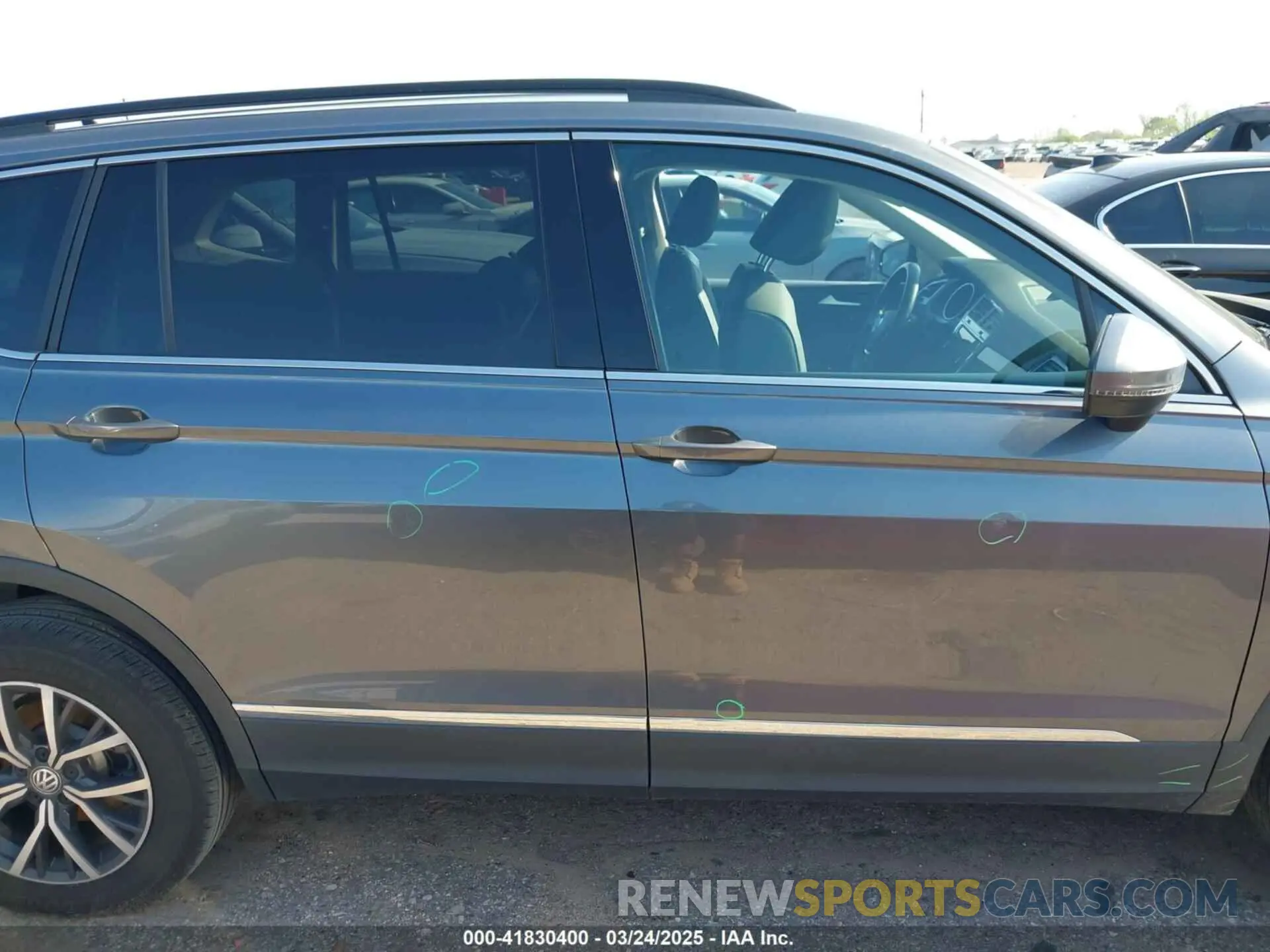 12 fotografías del automóvil dañado 3VV3B7AXXLM137641 VOLKSWAGEN TIGUAN 2020
