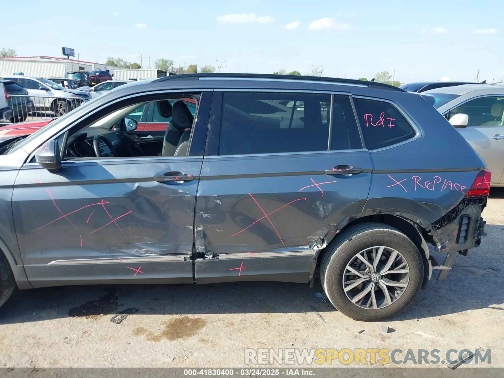 18 fotografías del automóvil dañado 3VV3B7AXXLM137641 VOLKSWAGEN TIGUAN 2020