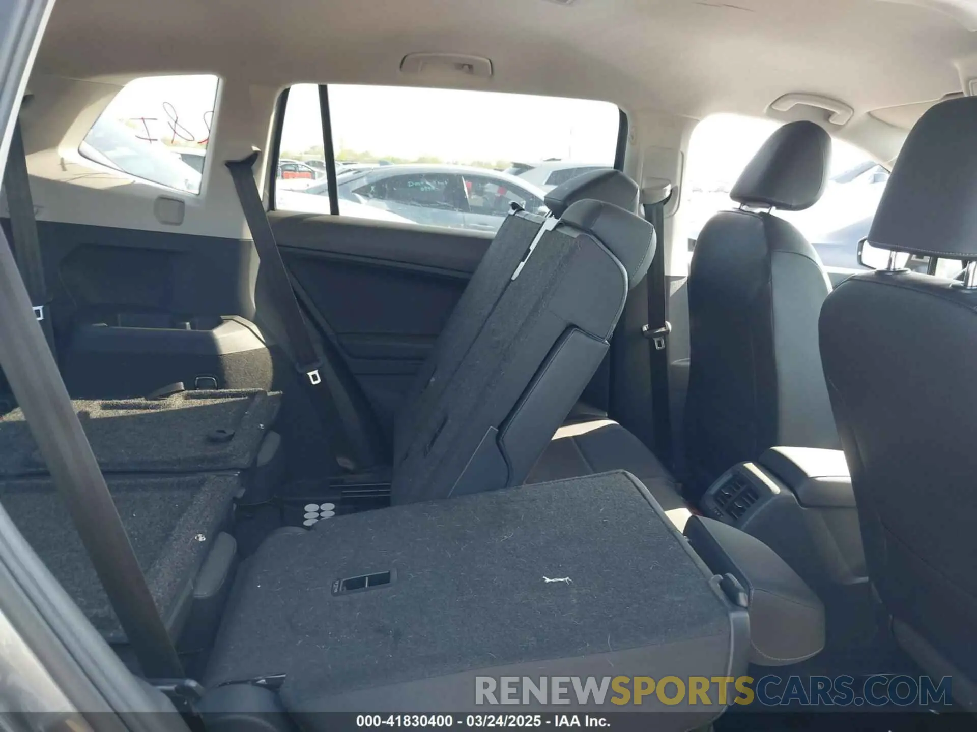 8 fotografías del automóvil dañado 3VV3B7AXXLM137641 VOLKSWAGEN TIGUAN 2020