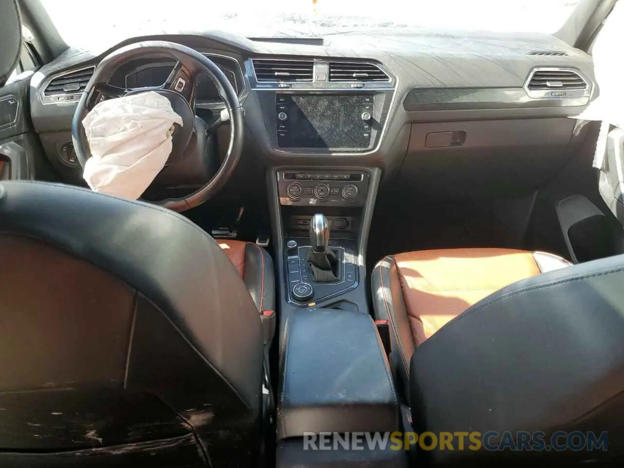 8 fotografías del automóvil dañado 3VV4B7AX7LM178345 VOLKSWAGEN TIGUAN 2020