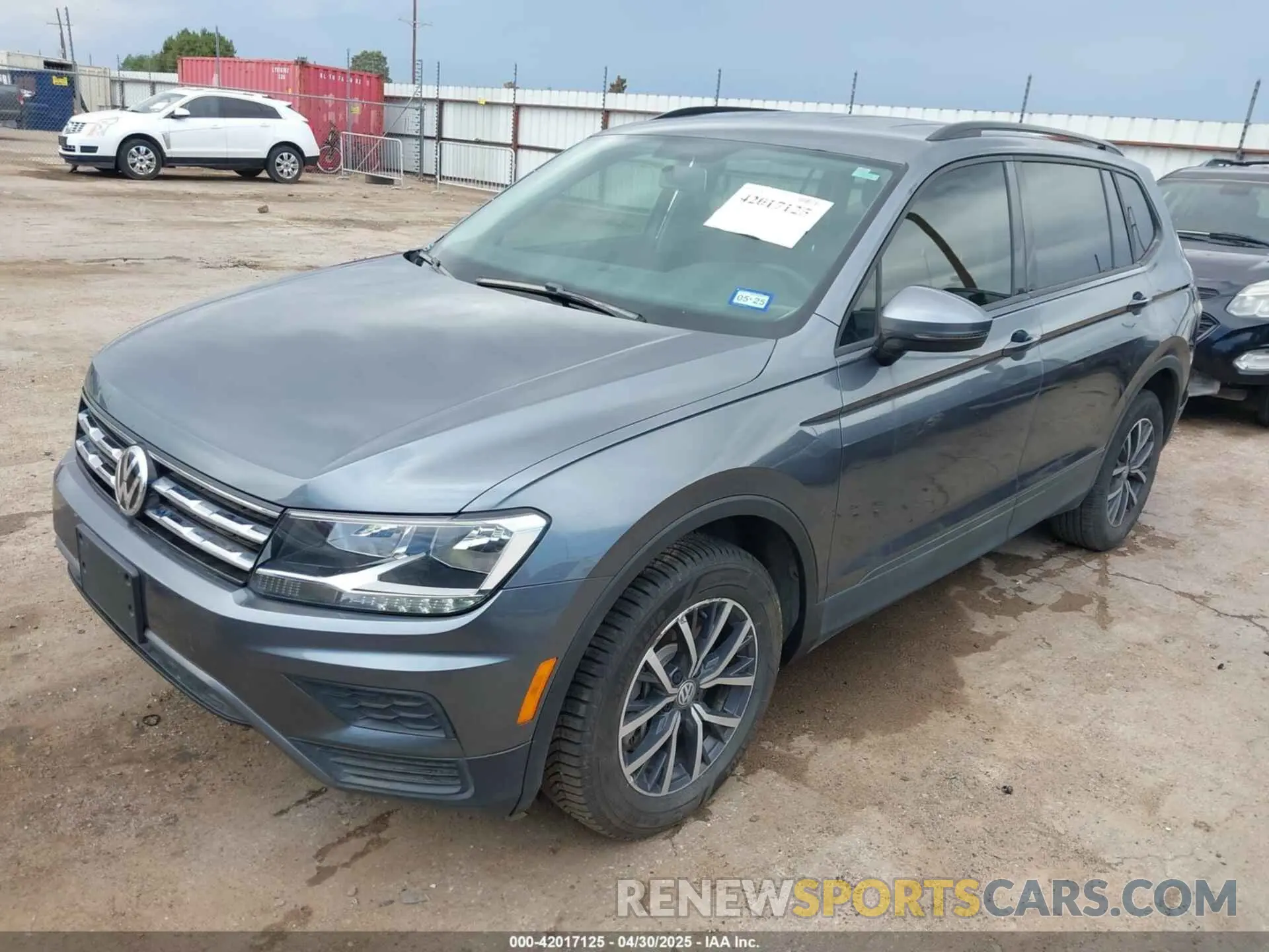 2 fotografías del automóvil dañado 3VV0B7AX0MM017433 VOLKSWAGEN TIGUAN 2021