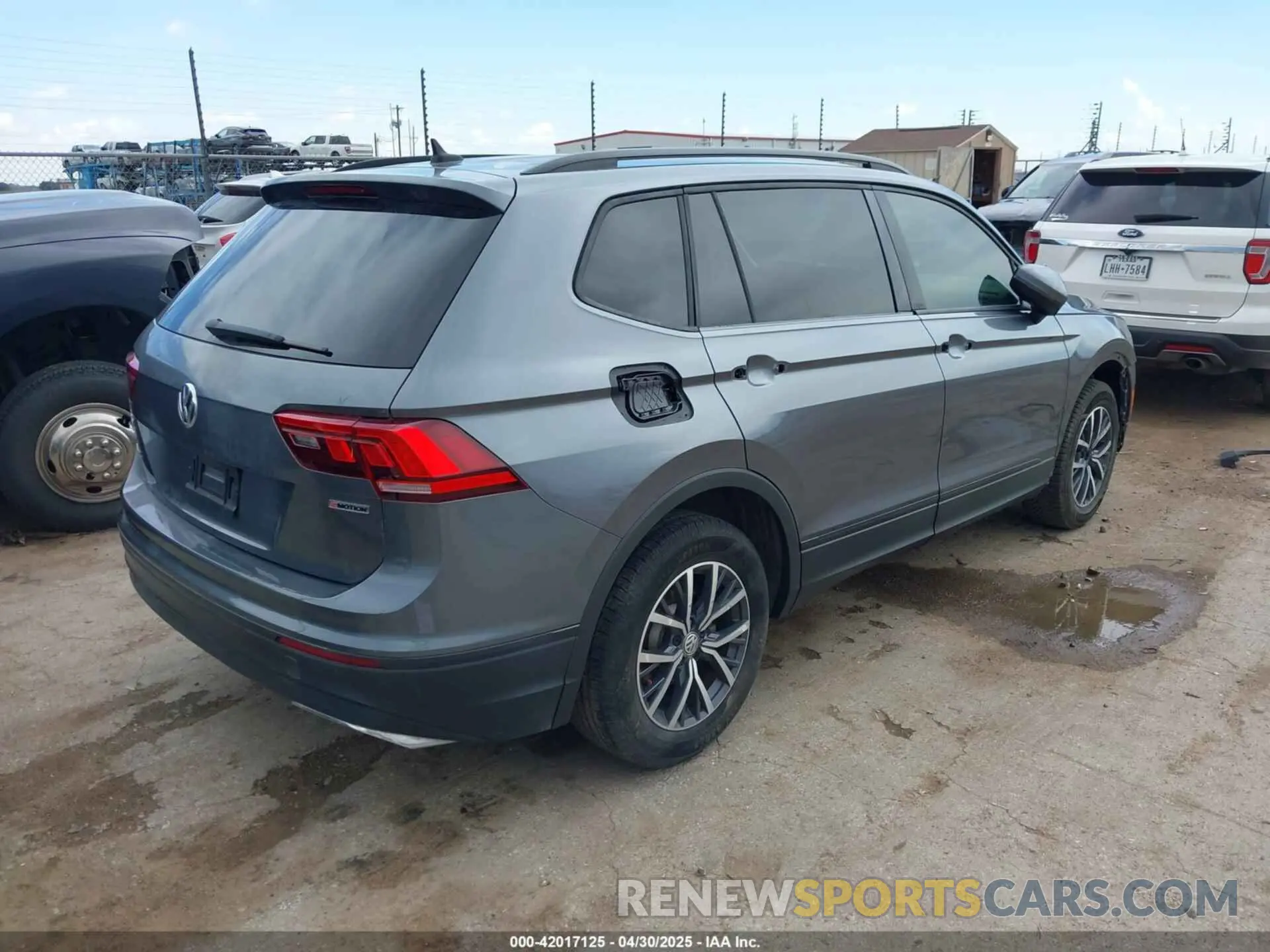 4 fotografías del automóvil dañado 3VV0B7AX0MM017433 VOLKSWAGEN TIGUAN 2021