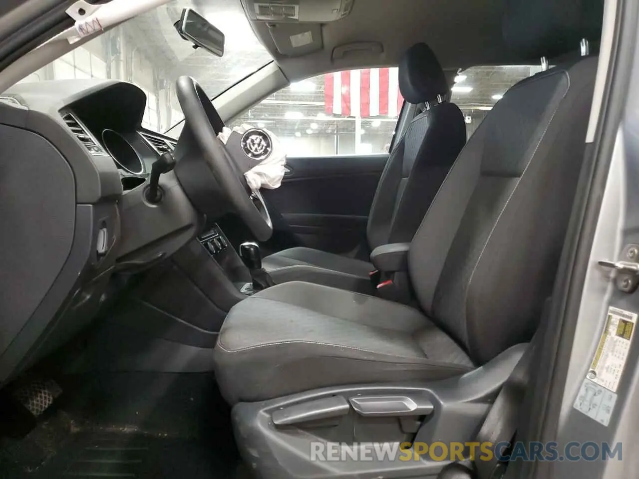 7 fotografías del automóvil dañado 3VV0B7AX1MM019479 VOLKSWAGEN TIGUAN 2021