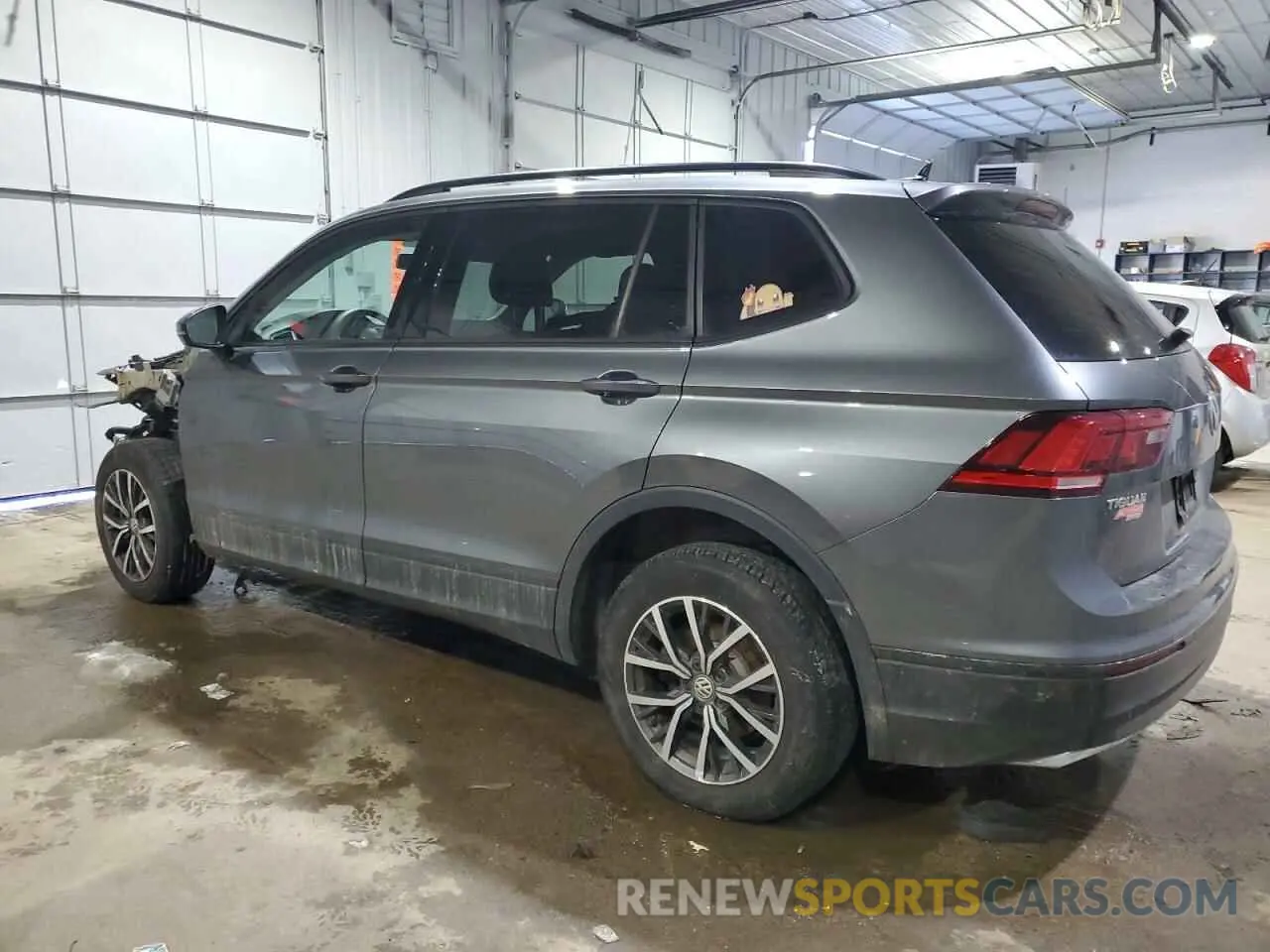 2 fotografías del automóvil dañado 3VV0B7AX2MM043676 VOLKSWAGEN TIGUAN 2021