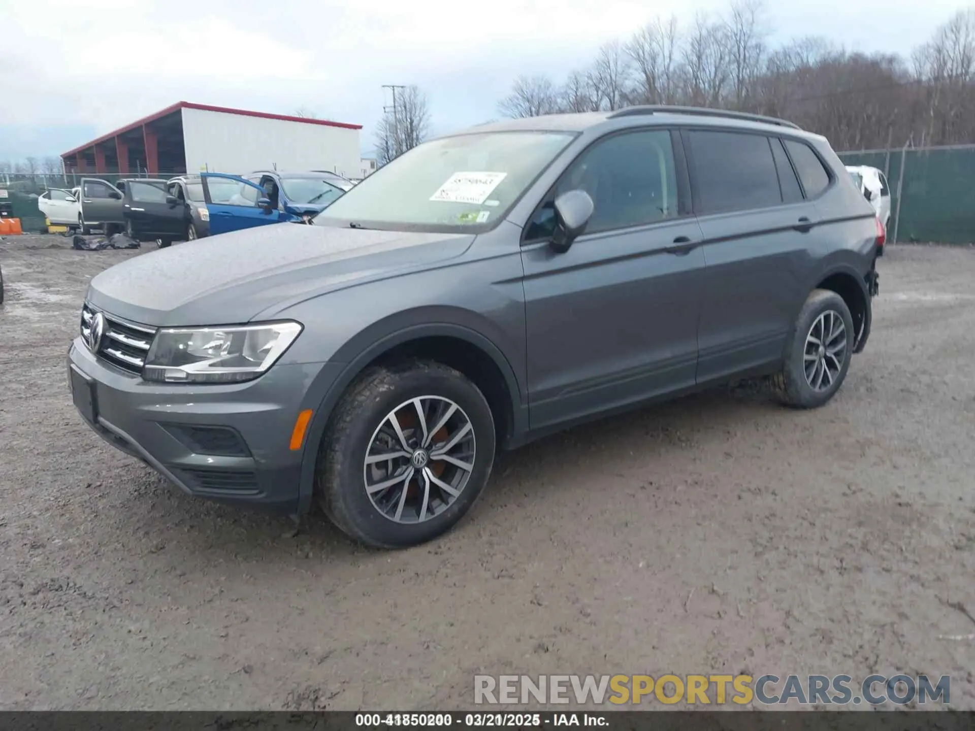 2 fotografías del automóvil dañado 3VV0B7AX3MM038342 VOLKSWAGEN TIGUAN 2021