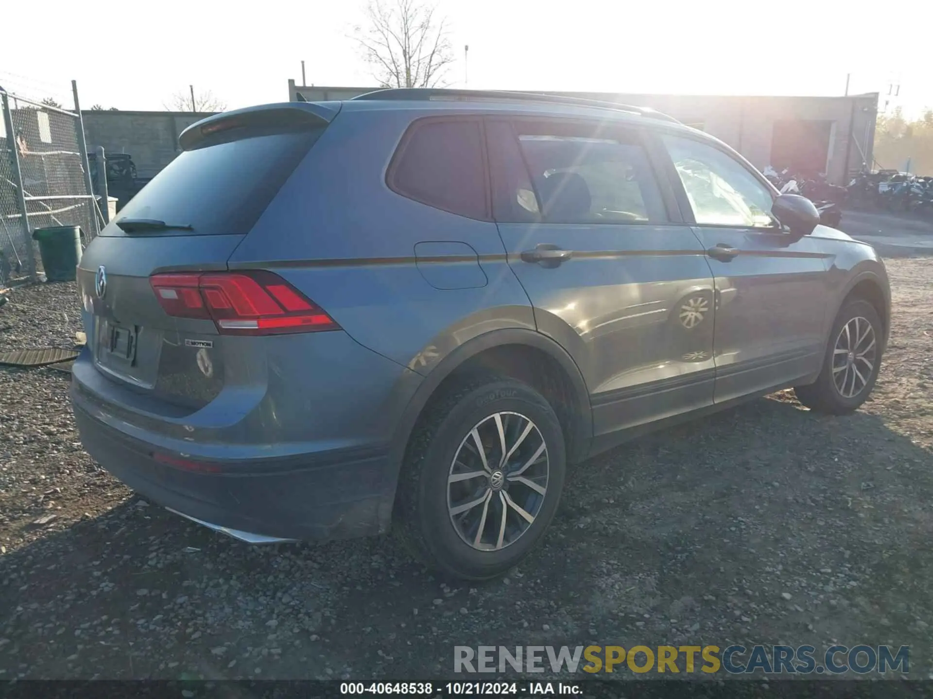 4 fotografías del automóvil dañado 3VV0B7AX5MM000806 VOLKSWAGEN TIGUAN 2021