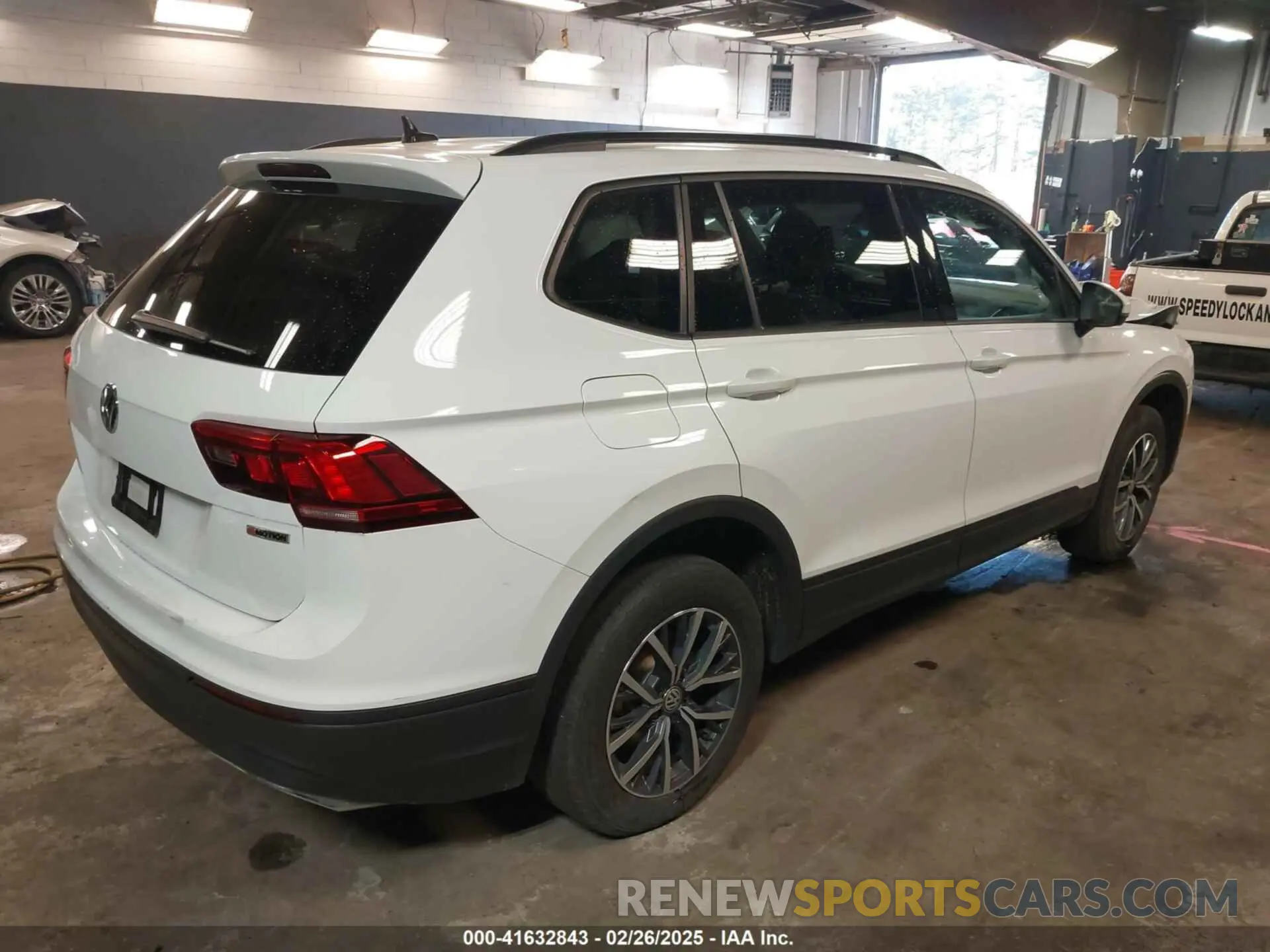 4 fotografías del automóvil dañado 3VV0B7AX8MM019835 VOLKSWAGEN TIGUAN 2021