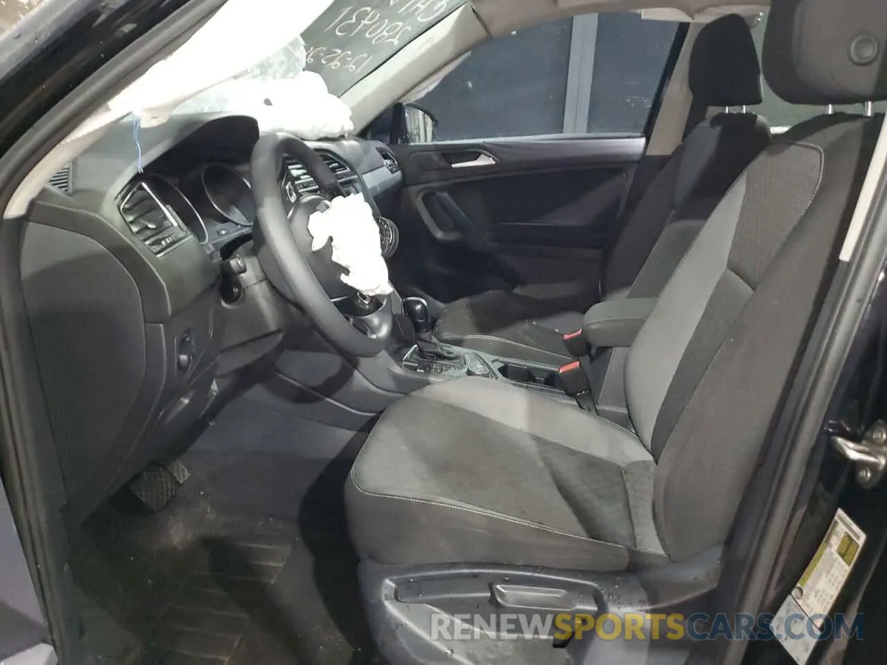 7 fotografías del automóvil dañado 3VV0B7AX9MM007127 VOLKSWAGEN TIGUAN 2021