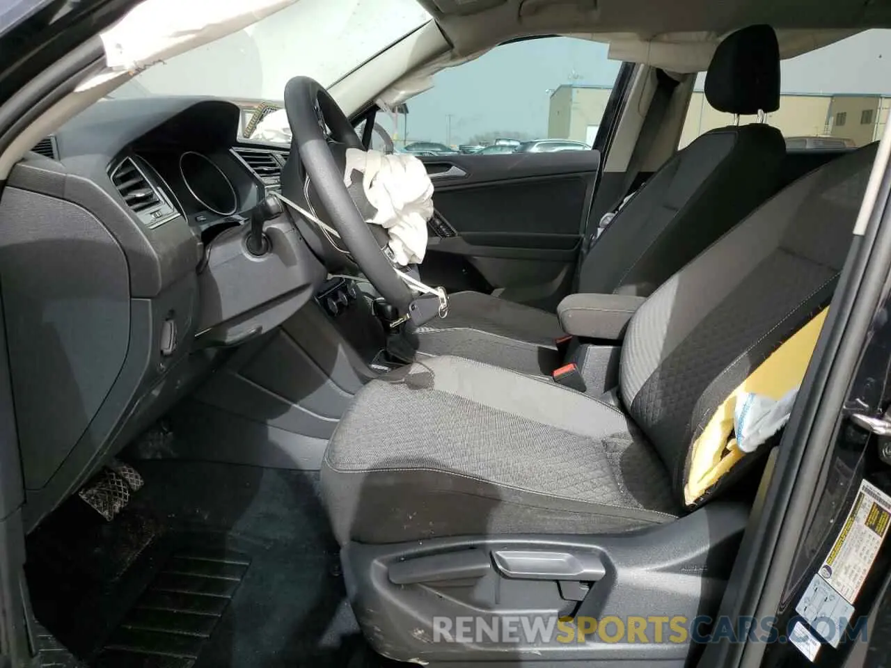 7 fotografías del automóvil dañado 3VV0B7AX9MM072172 VOLKSWAGEN TIGUAN 2021