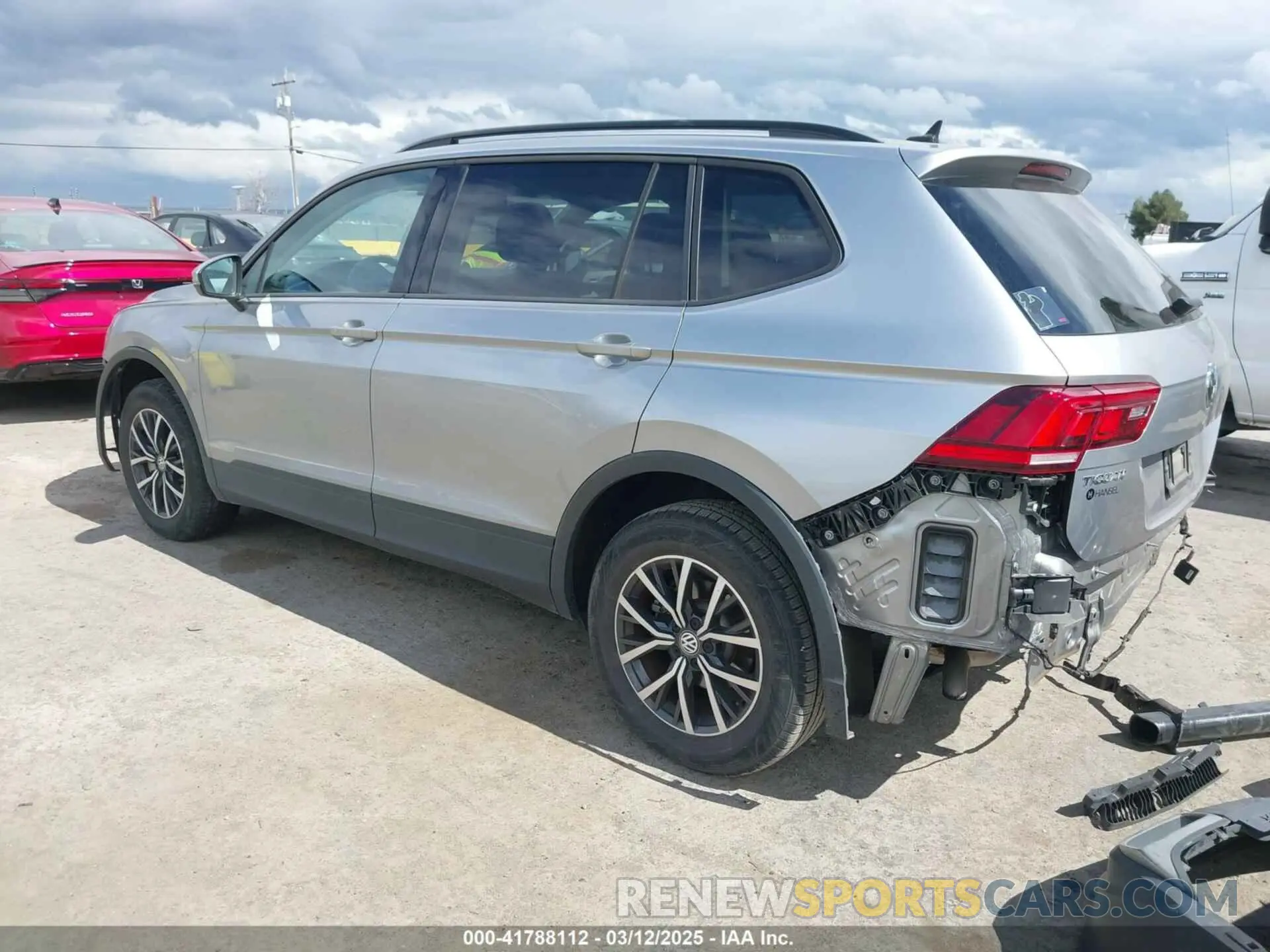 3 fotografías del automóvil dañado 3VV1B7AX1MM070775 VOLKSWAGEN TIGUAN 2021