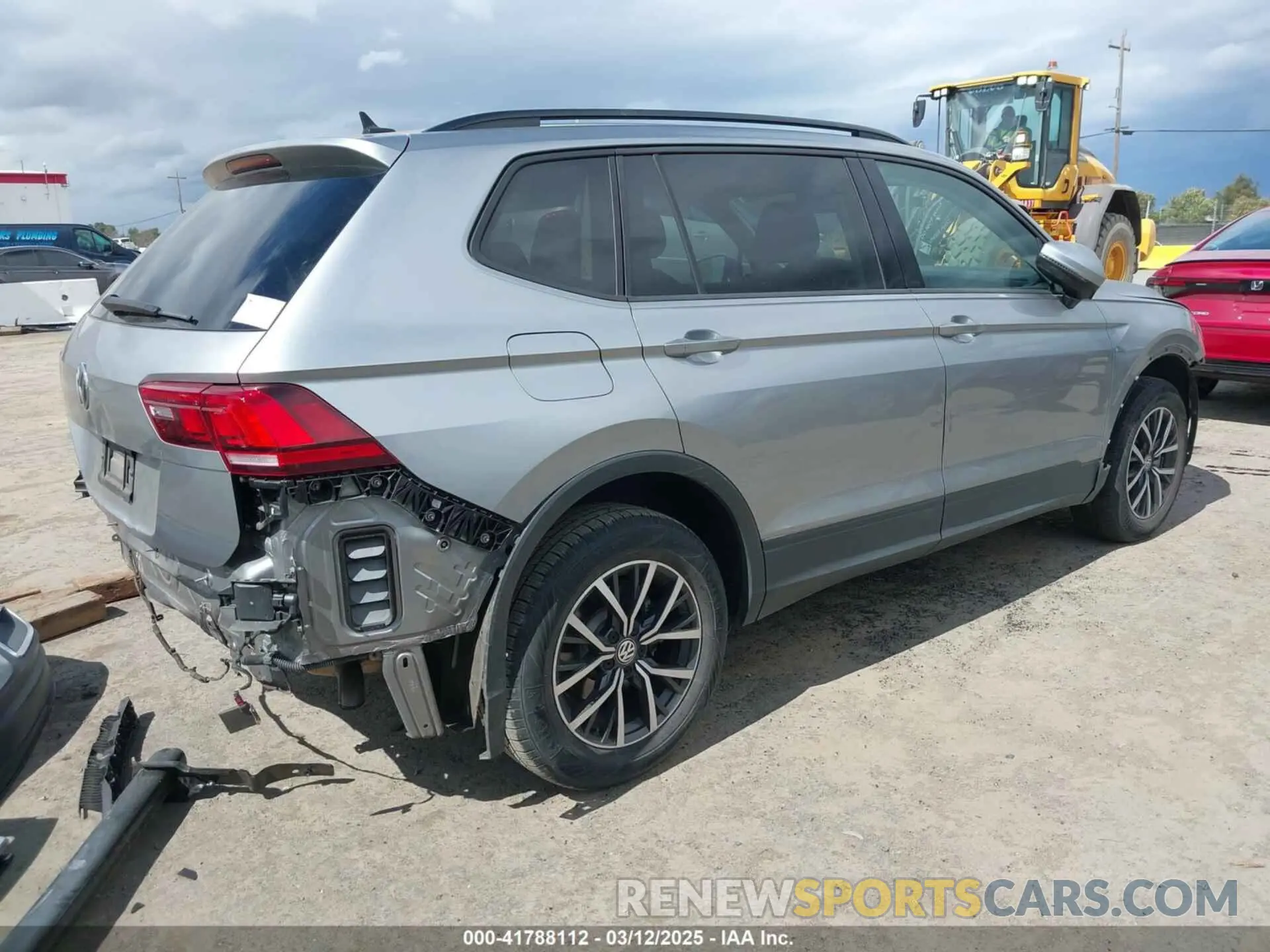 4 fotografías del automóvil dañado 3VV1B7AX1MM070775 VOLKSWAGEN TIGUAN 2021