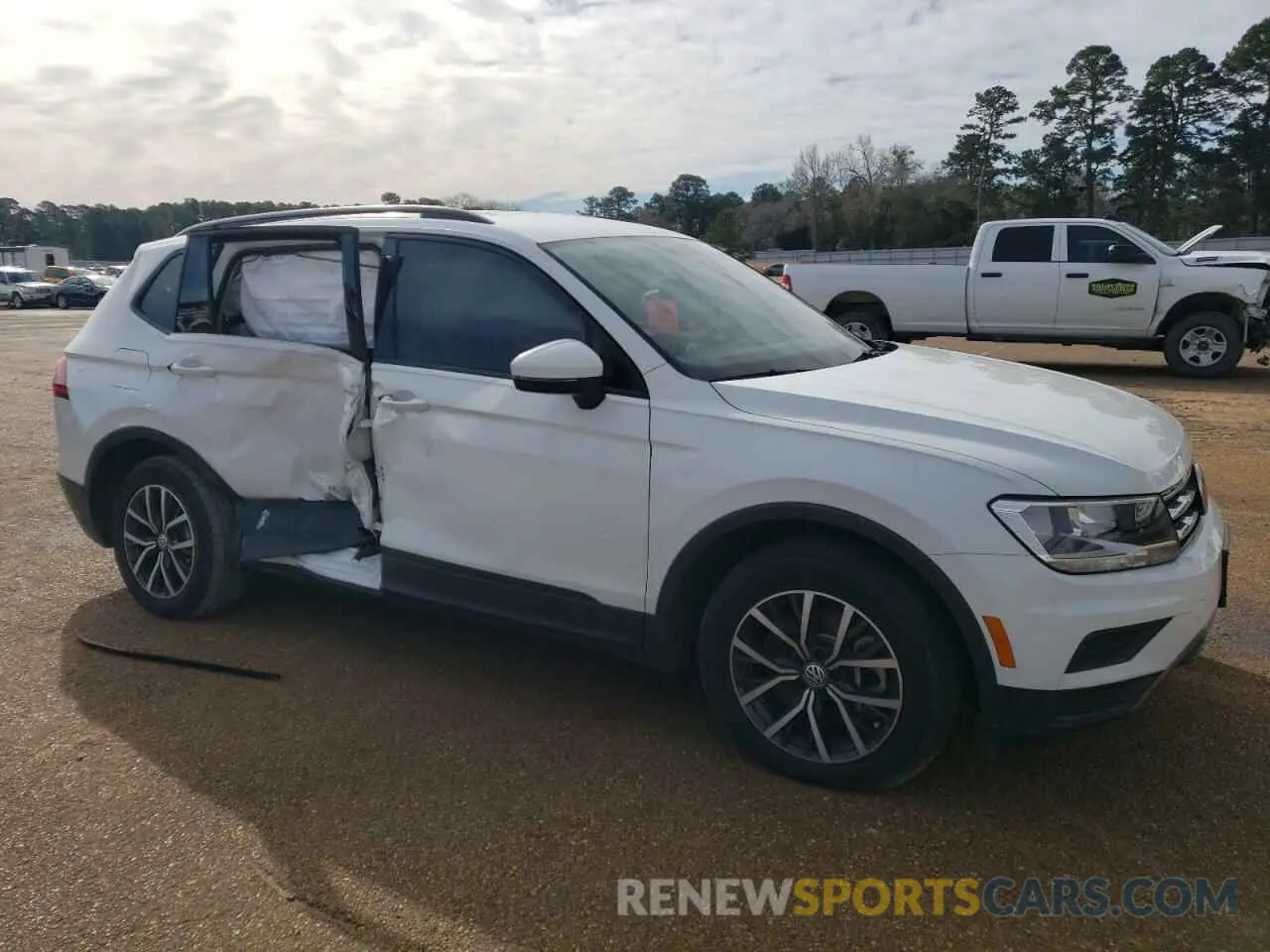 4 fotografías del automóvil dañado 3VV1B7AX3MM045392 VOLKSWAGEN TIGUAN 2021