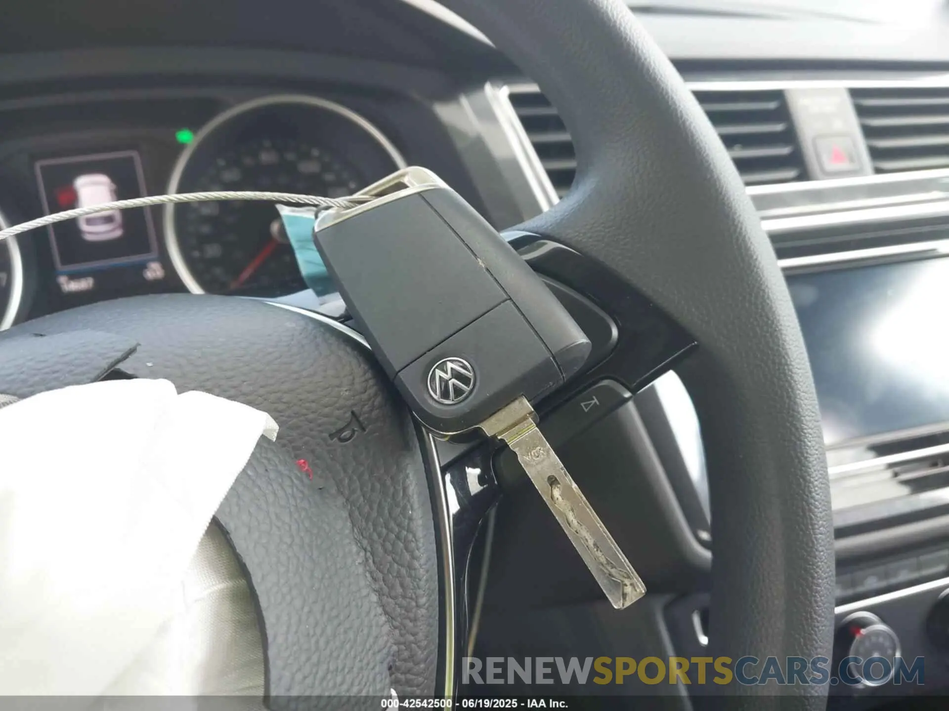 11 fotografías del automóvil dañado 3VV1B7AX3MM096973 VOLKSWAGEN TIGUAN 2021