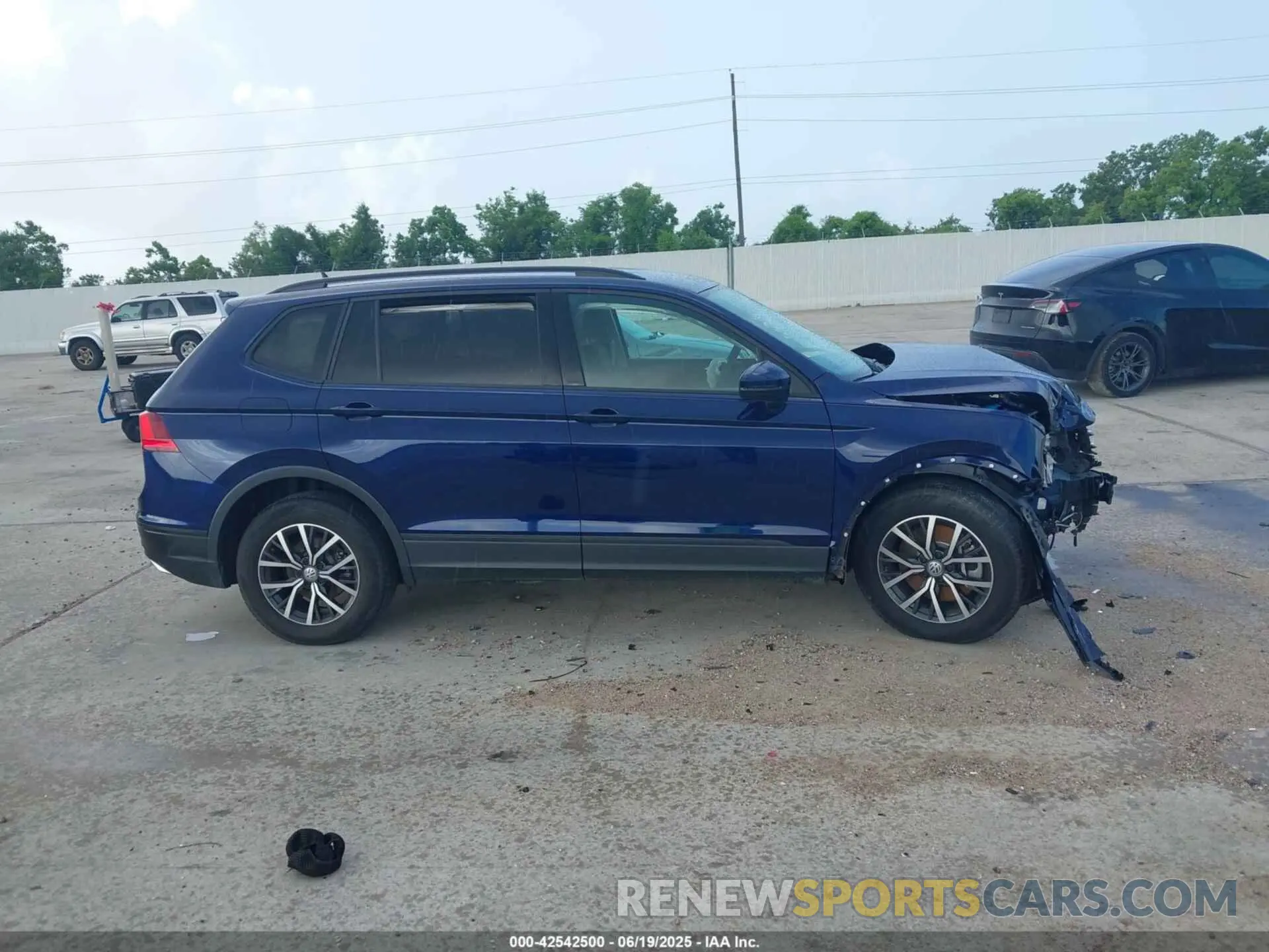 13 fotografías del automóvil dañado 3VV1B7AX3MM096973 VOLKSWAGEN TIGUAN 2021