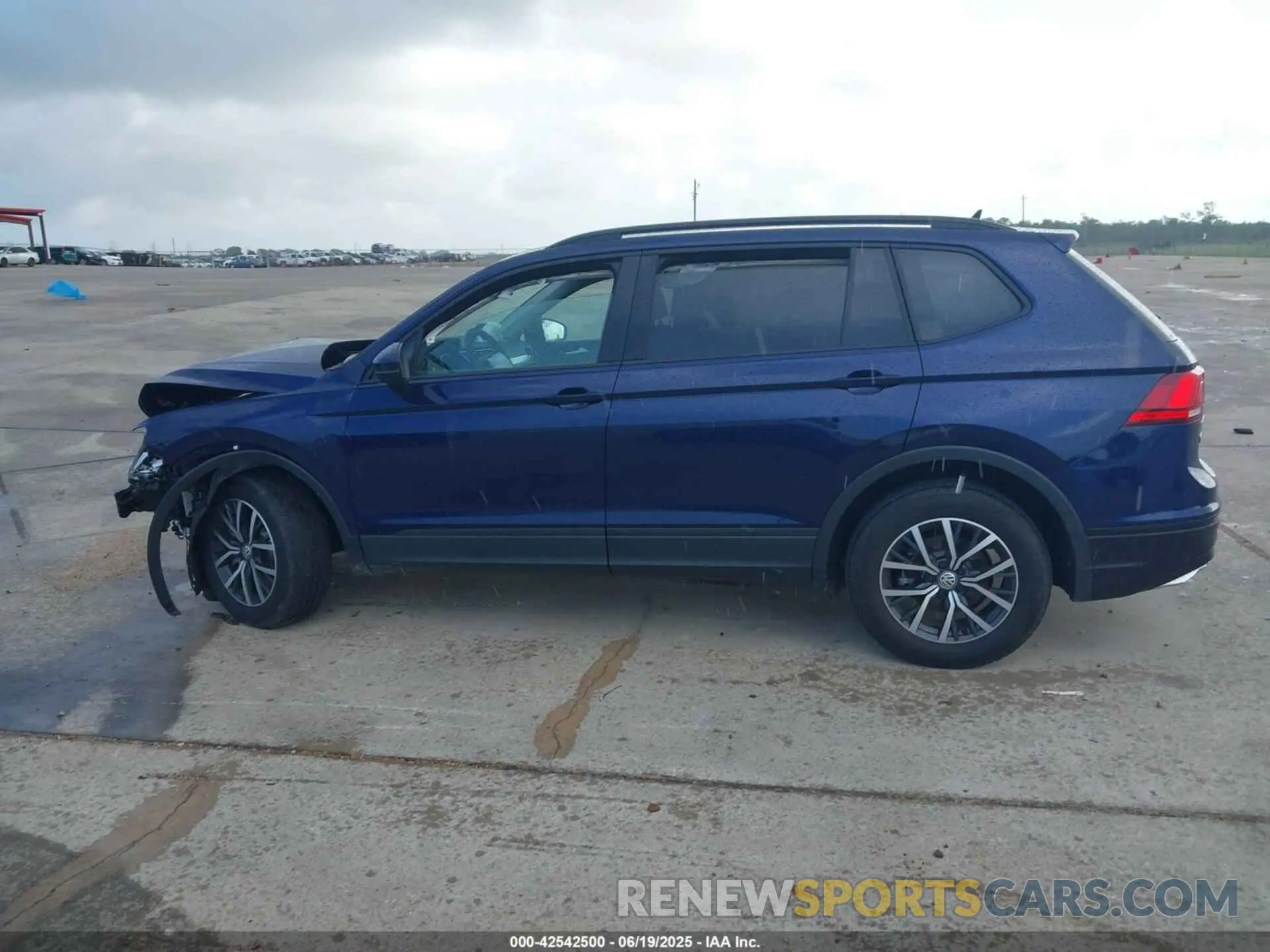 14 fotografías del automóvil dañado 3VV1B7AX3MM096973 VOLKSWAGEN TIGUAN 2021