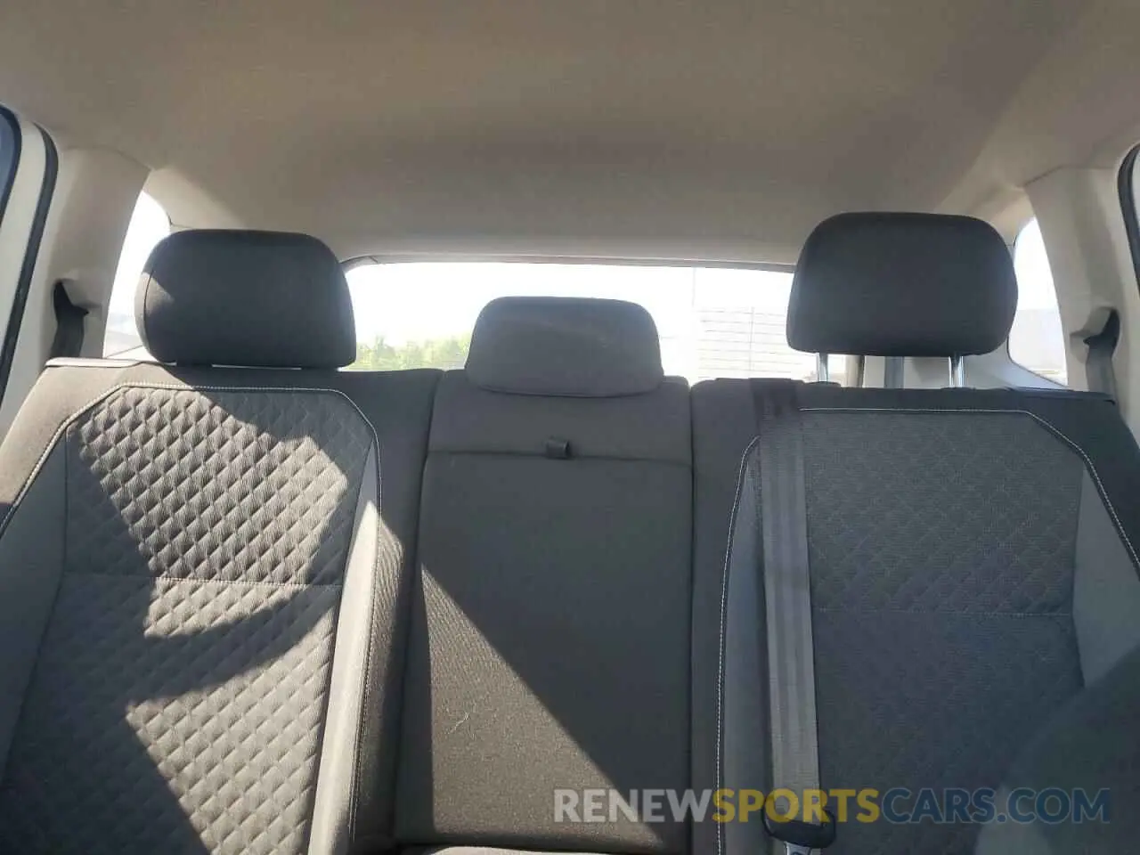 10 fotografías del automóvil dañado 3VV1B7AX5MM031994 VOLKSWAGEN TIGUAN 2021