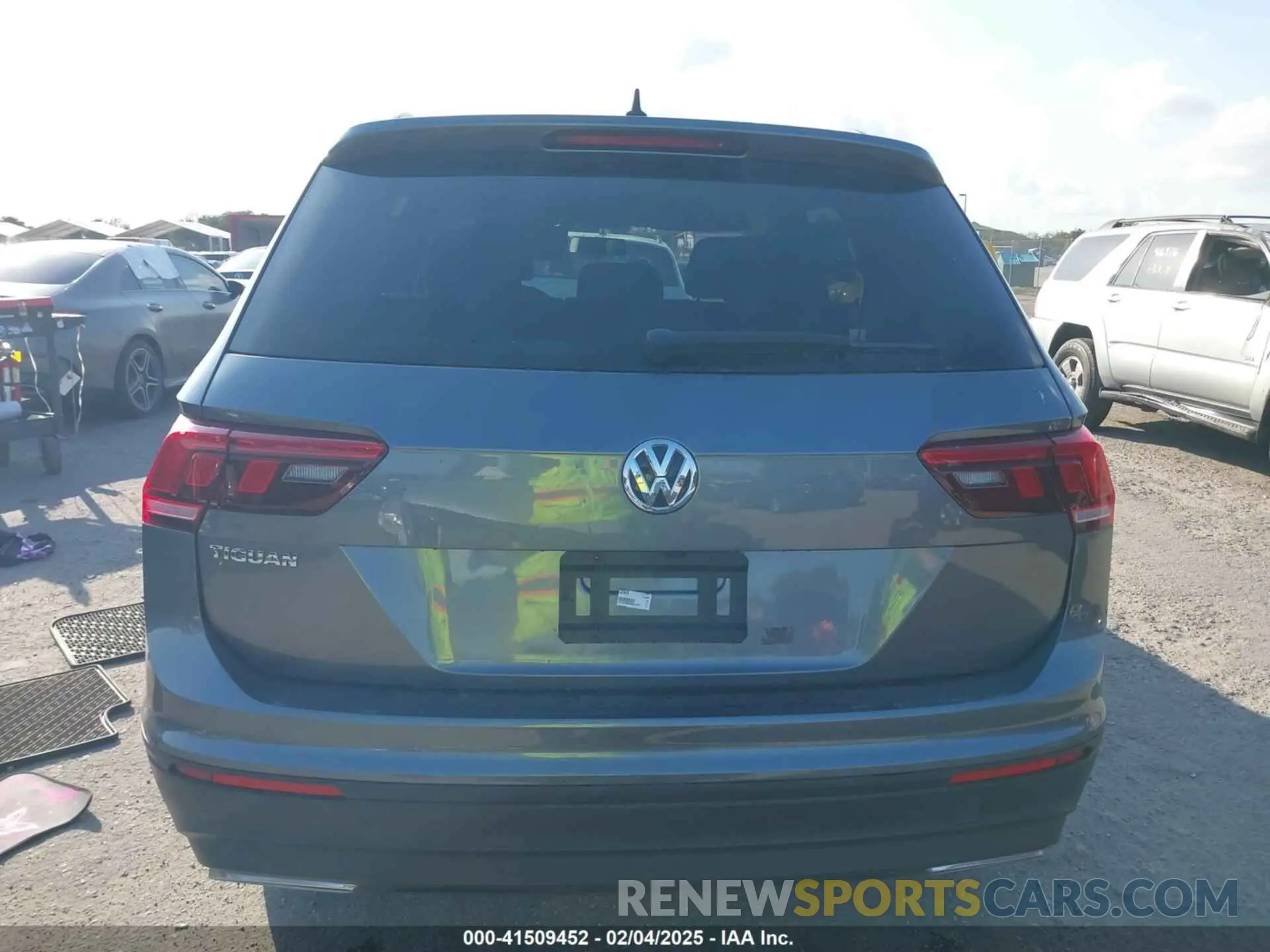 16 fotografías del automóvil dañado 3VV1B7AX5MM081763 VOLKSWAGEN TIGUAN 2021
