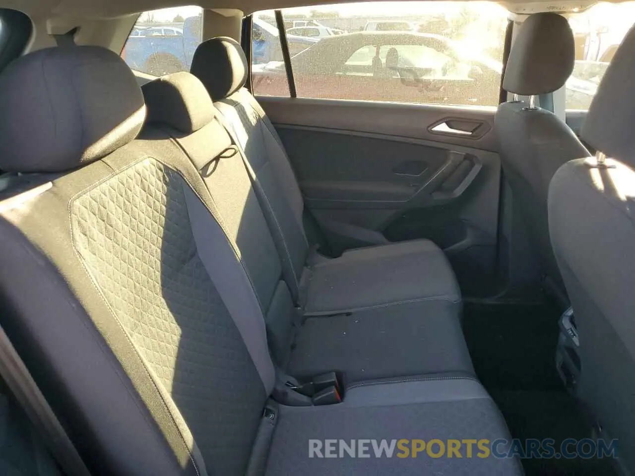 11 fotografías del automóvil dañado 3VV1B7AX7MM109451 VOLKSWAGEN TIGUAN 2021