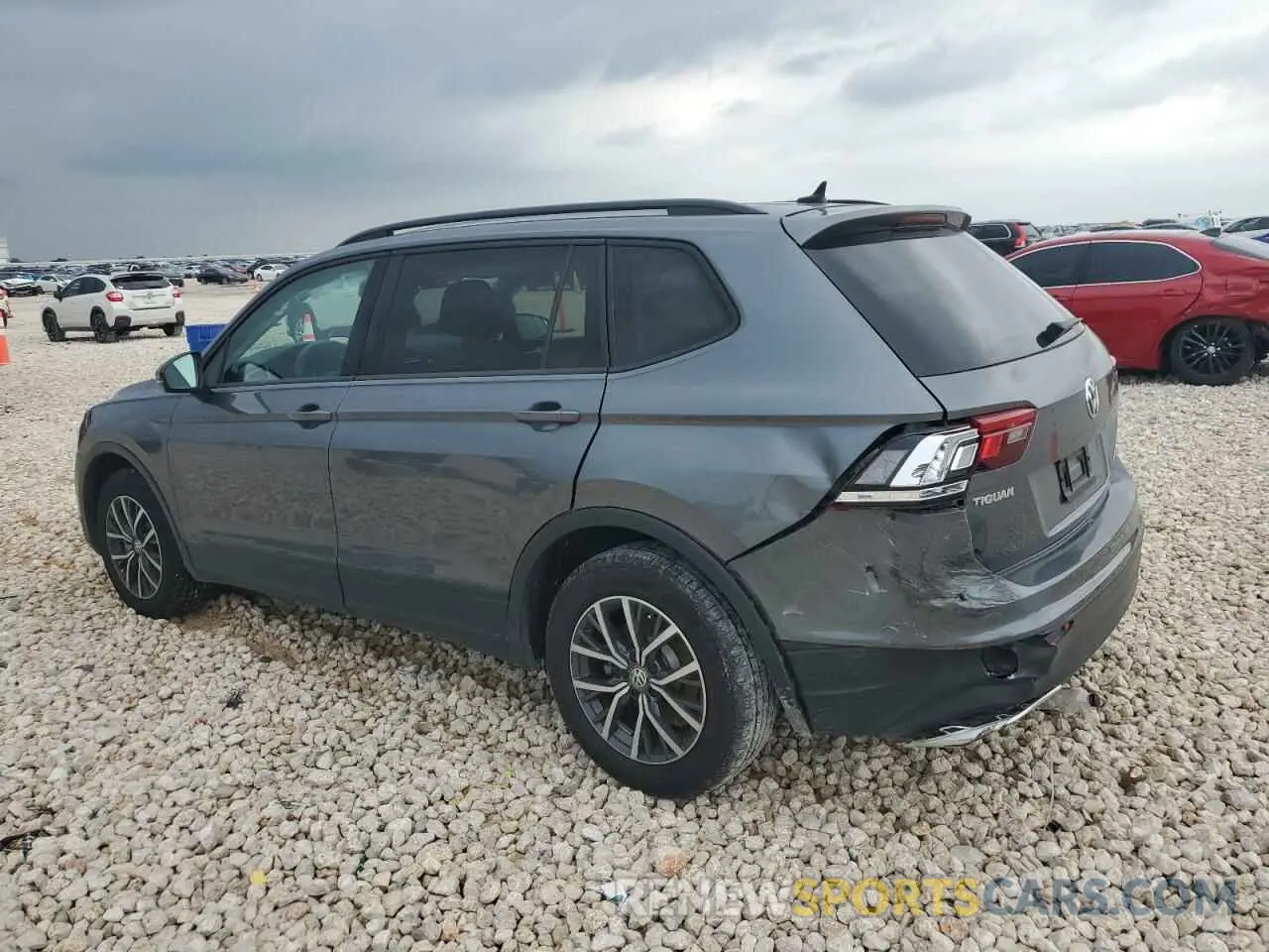 2 fotografías del automóvil dañado 3VV1B7AX9MM012624 VOLKSWAGEN TIGUAN 2021