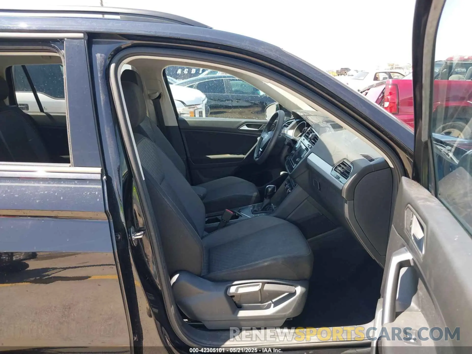 5 fotografías del automóvil dañado 3VV1B7AX9MM067347 VOLKSWAGEN TIGUAN 2021