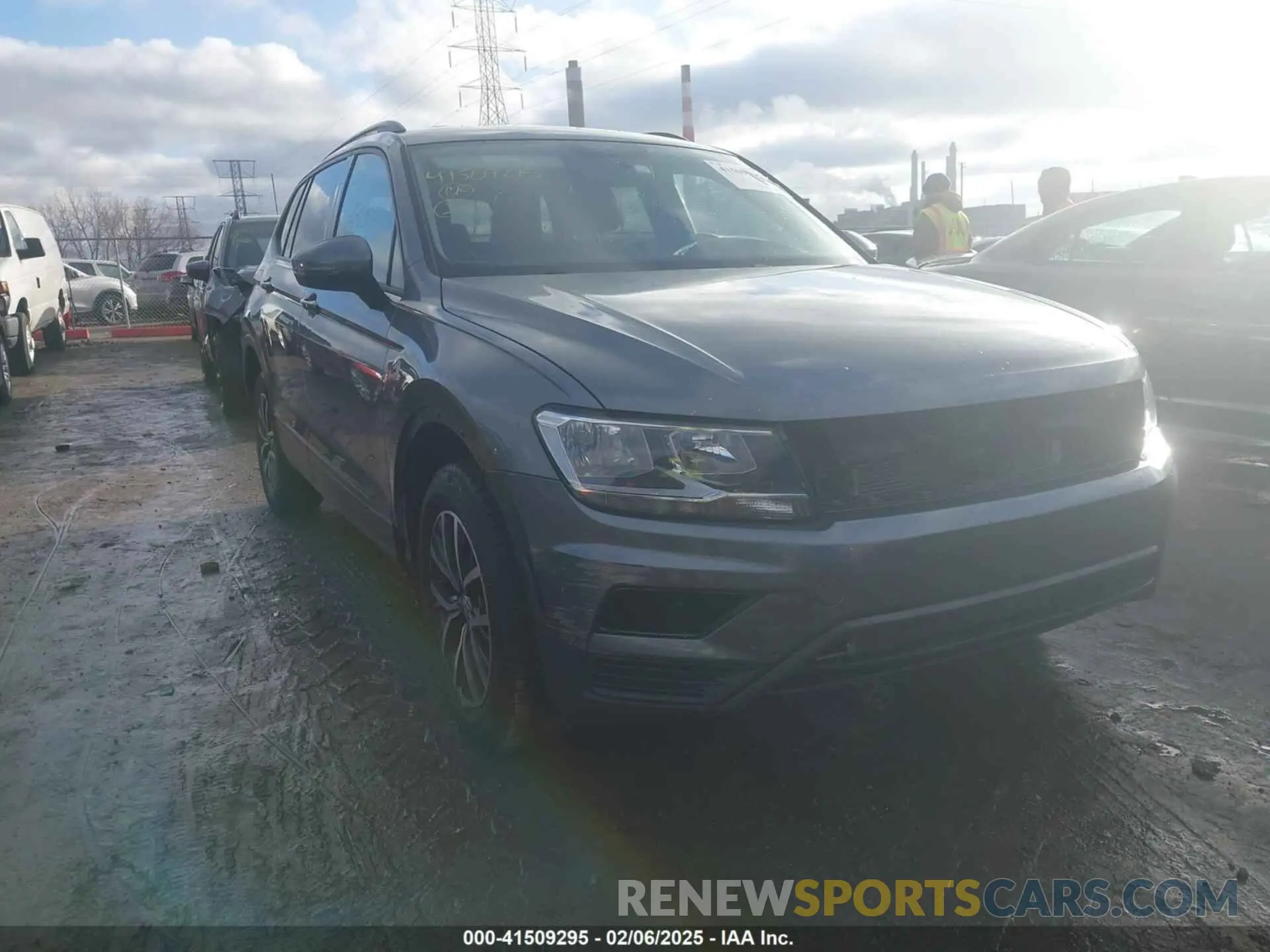 1 fotografías del automóvil dañado 3VV1B7AX9MM075450 VOLKSWAGEN TIGUAN 2021