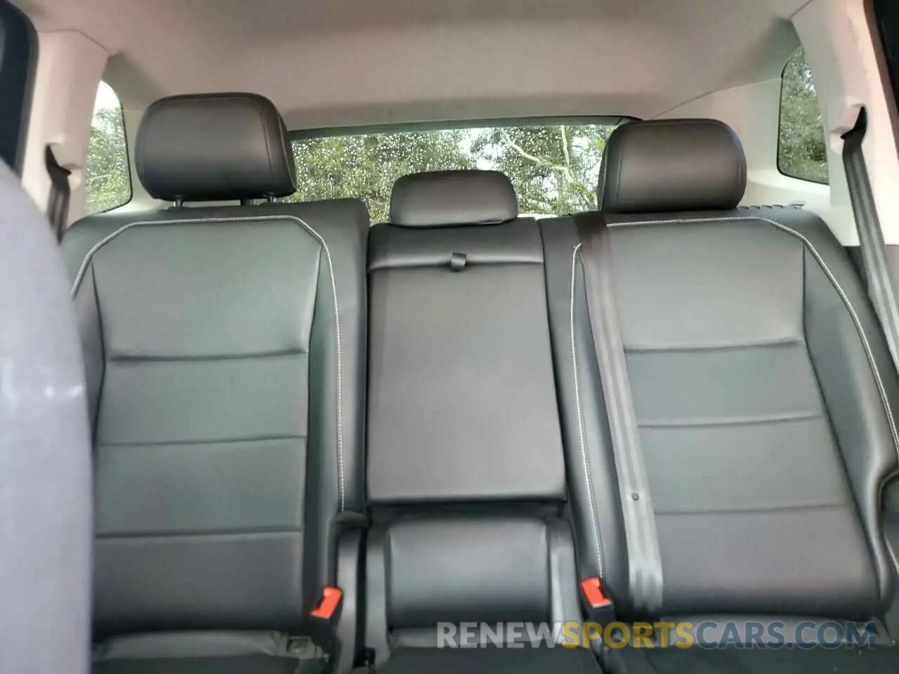10 fotografías del automóvil dañado 3VV2B7AX1MM005946 VOLKSWAGEN TIGUAN 2021