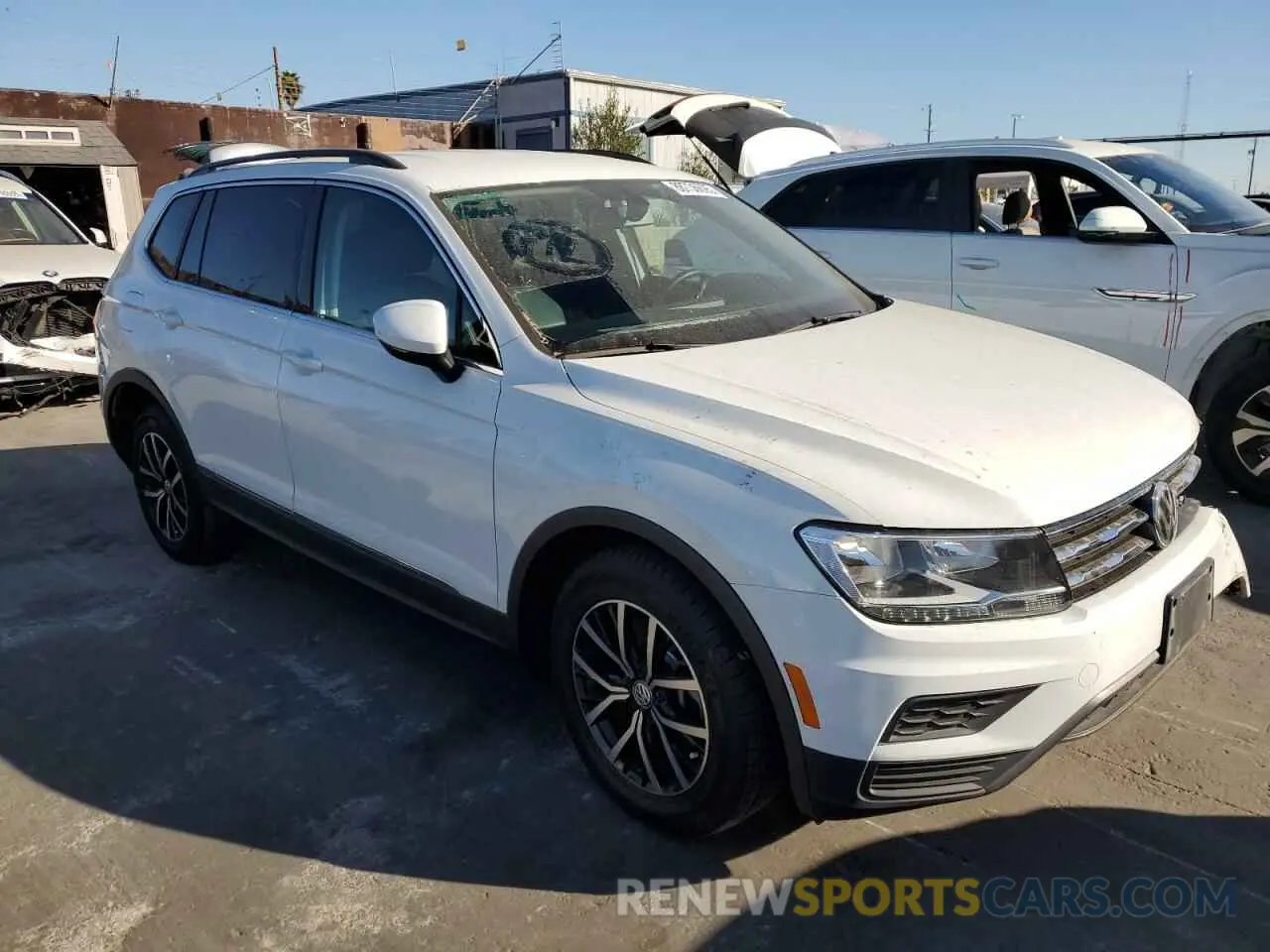 4 fotografías del automóvil dañado 3VV2B7AX1MM010046 VOLKSWAGEN TIGUAN 2021
