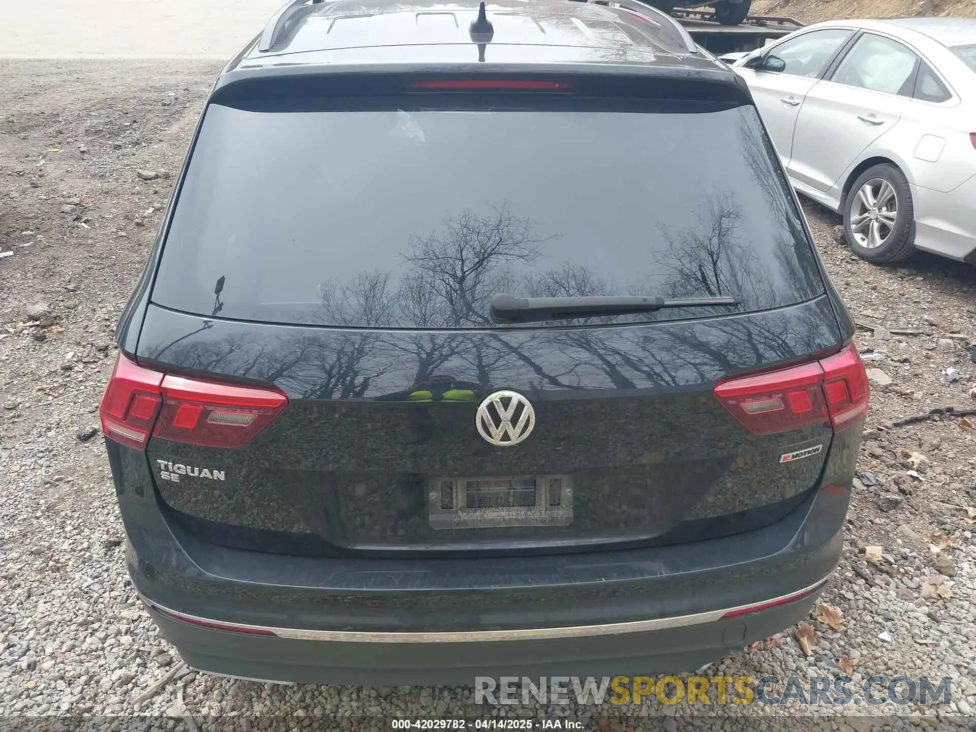 16 fotografías del automóvil dañado 3VV2B7AX1MM021516 VOLKSWAGEN TIGUAN 2021