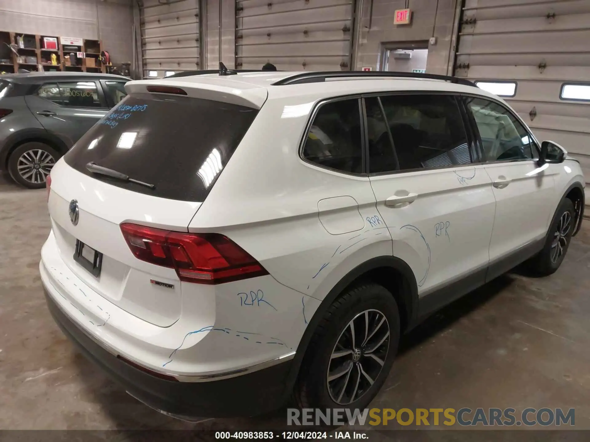 4 fotografías del automóvil dañado 3VV2B7AX1MM142501 VOLKSWAGEN TIGUAN 2021