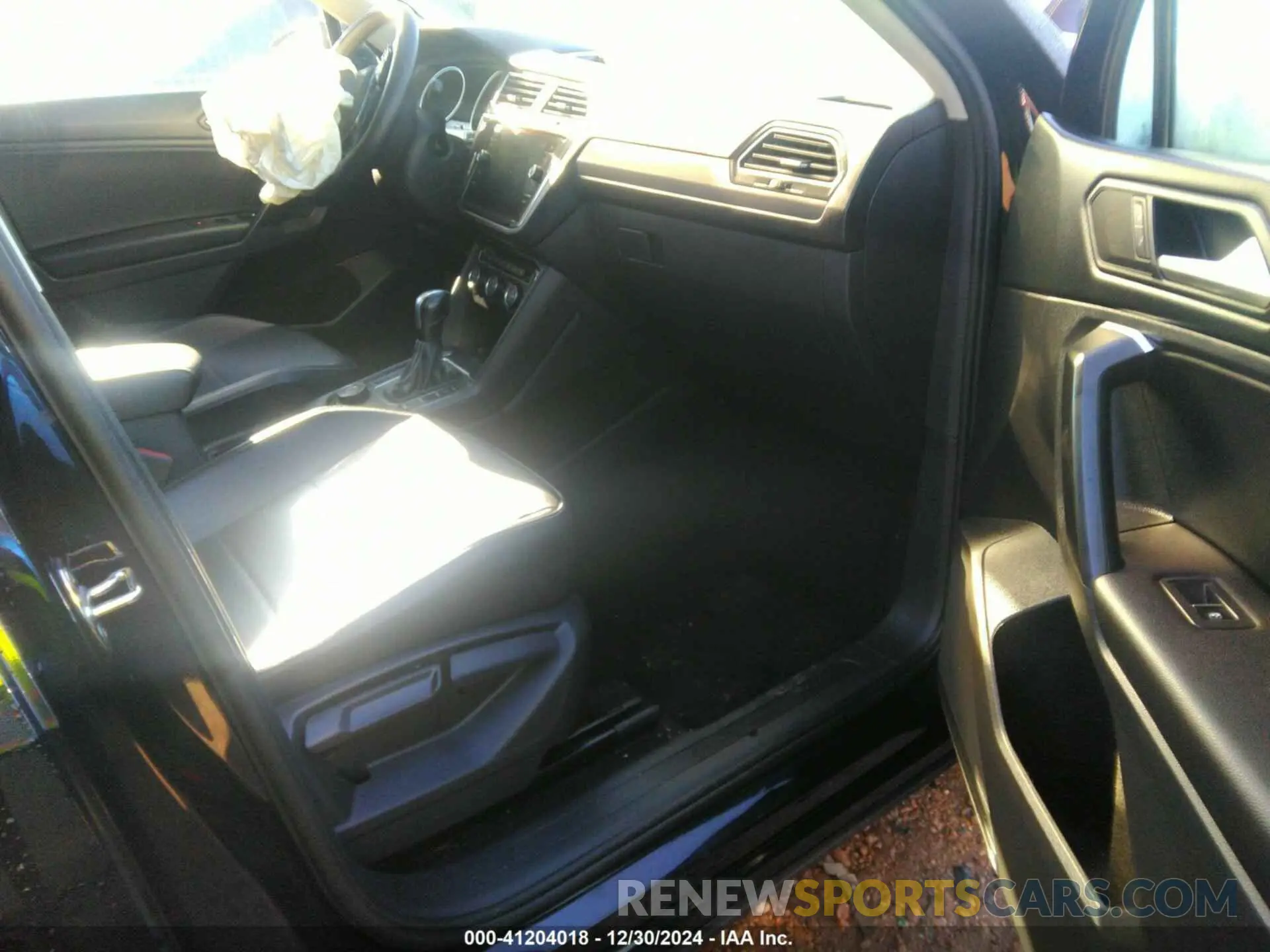 5 fotografías del automóvil dañado 3VV2B7AX2MM078856 VOLKSWAGEN TIGUAN 2021