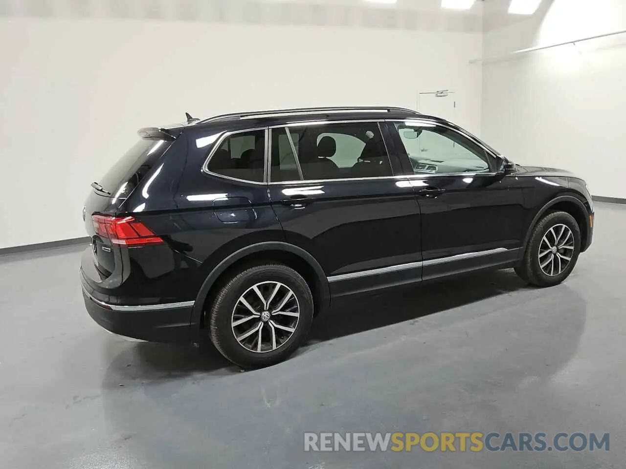 3 fotografías del automóvil dañado 3VV2B7AX3MM021758 VOLKSWAGEN TIGUAN 2021